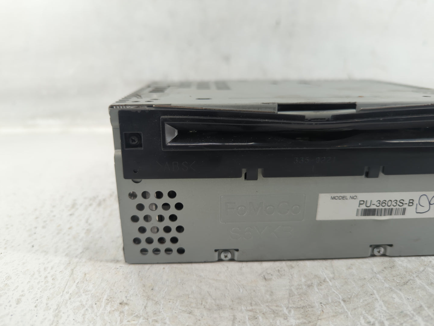 2015 Ford Mustang Radio AM FM Cd Player Receiver Replacement P/N:FR3T-19C107-SE Fits OEM Used Auto Parts - Oemusedautoparts1