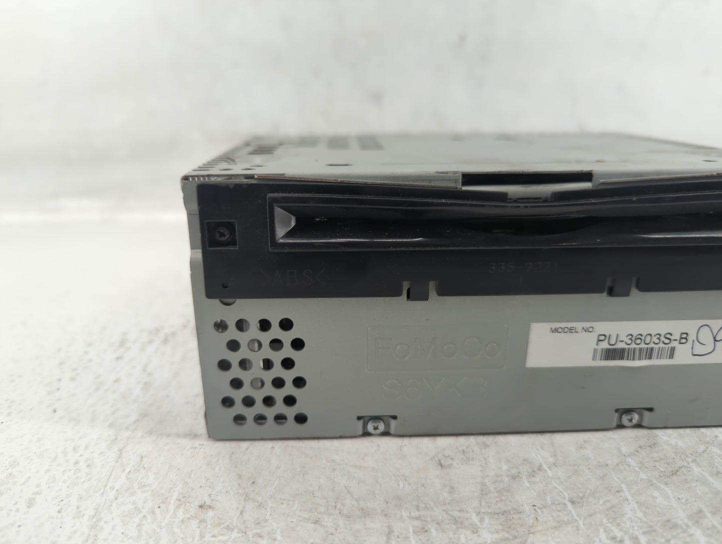 2015 Ford Mustang Radio AM FM Cd Player Receiver Replacement P/N:FR3T-19C107-SE Fits OEM Used Auto Parts - Oemusedautoparts1