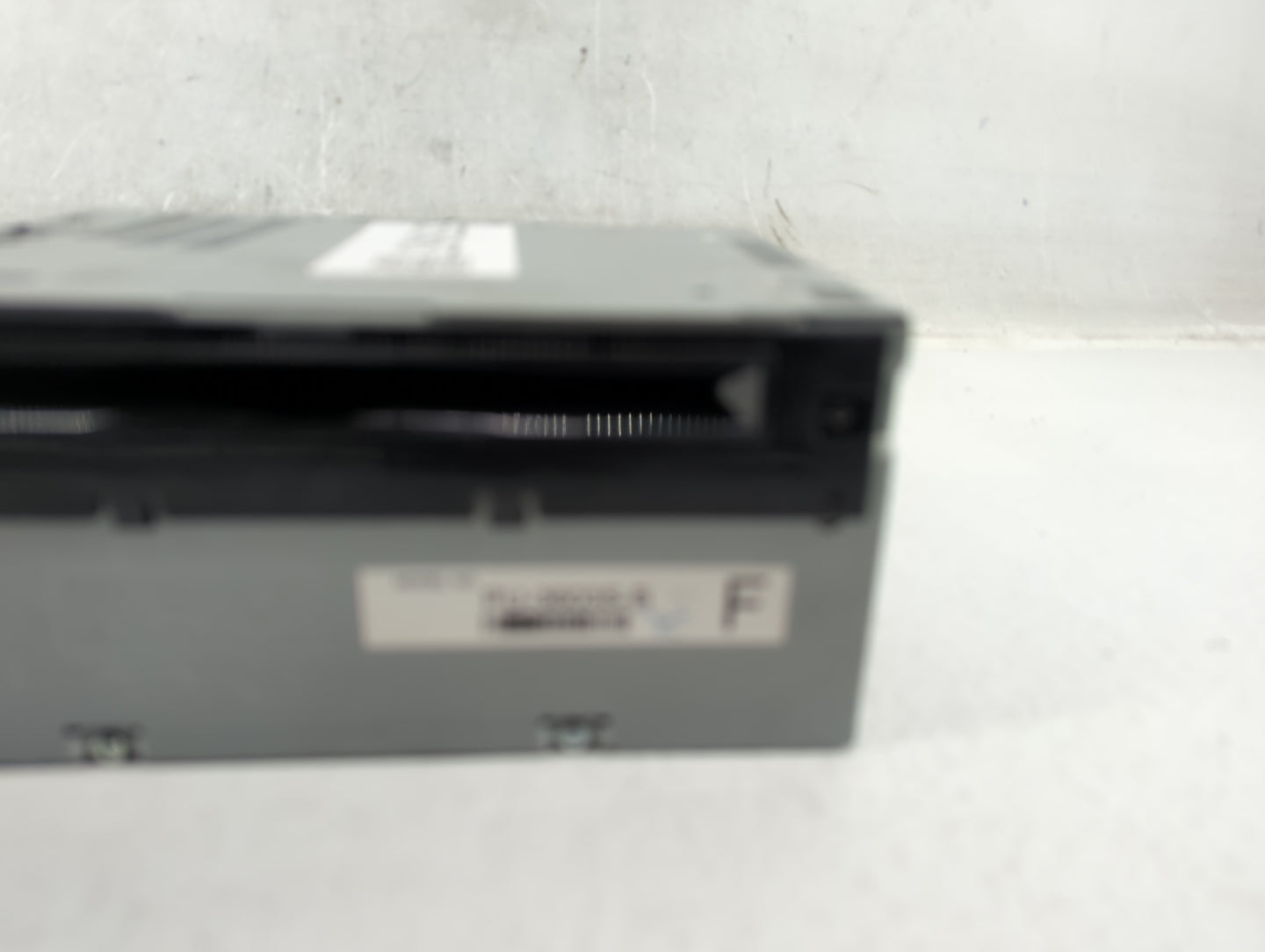 2015-2016 Ford Mustang Radio AM FM Cd Player Receiver Replacement P/N:FR3T-19C107-SE Fits Fits 2015 2016 OEM Used Auto Parts