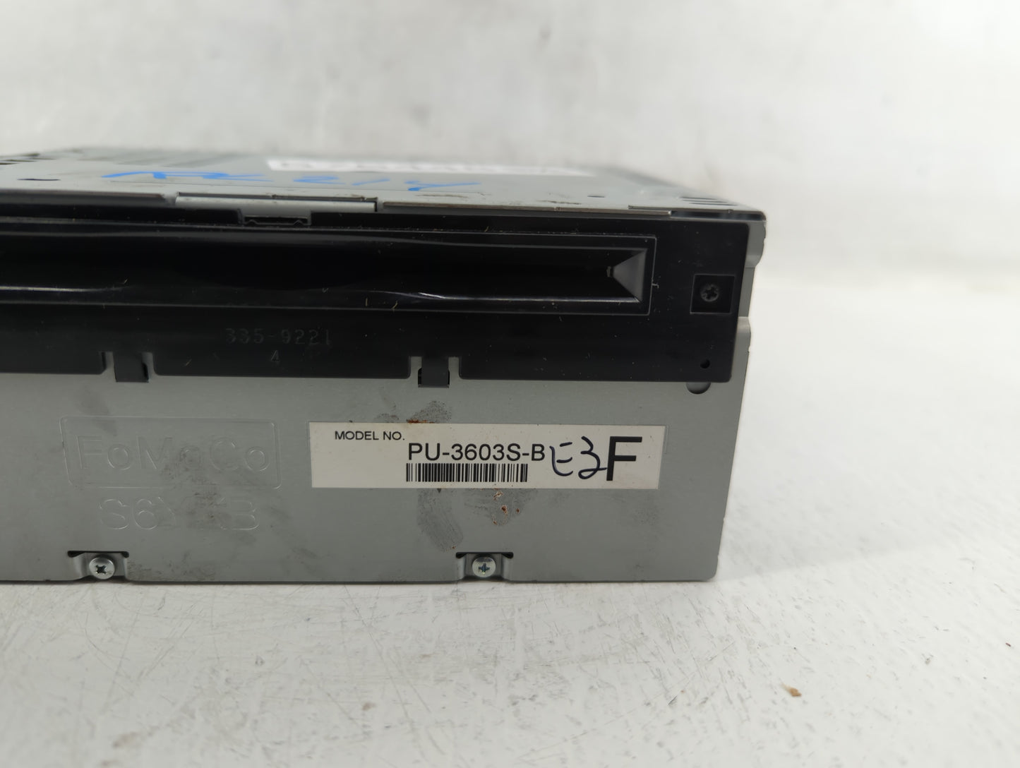 2015-2016 Ford Mustang Radio AM FM Cd Player Receiver Replacement P/N:FR3T-19C107-SE Fits Fits 2015 2016 OEM Used Auto Parts