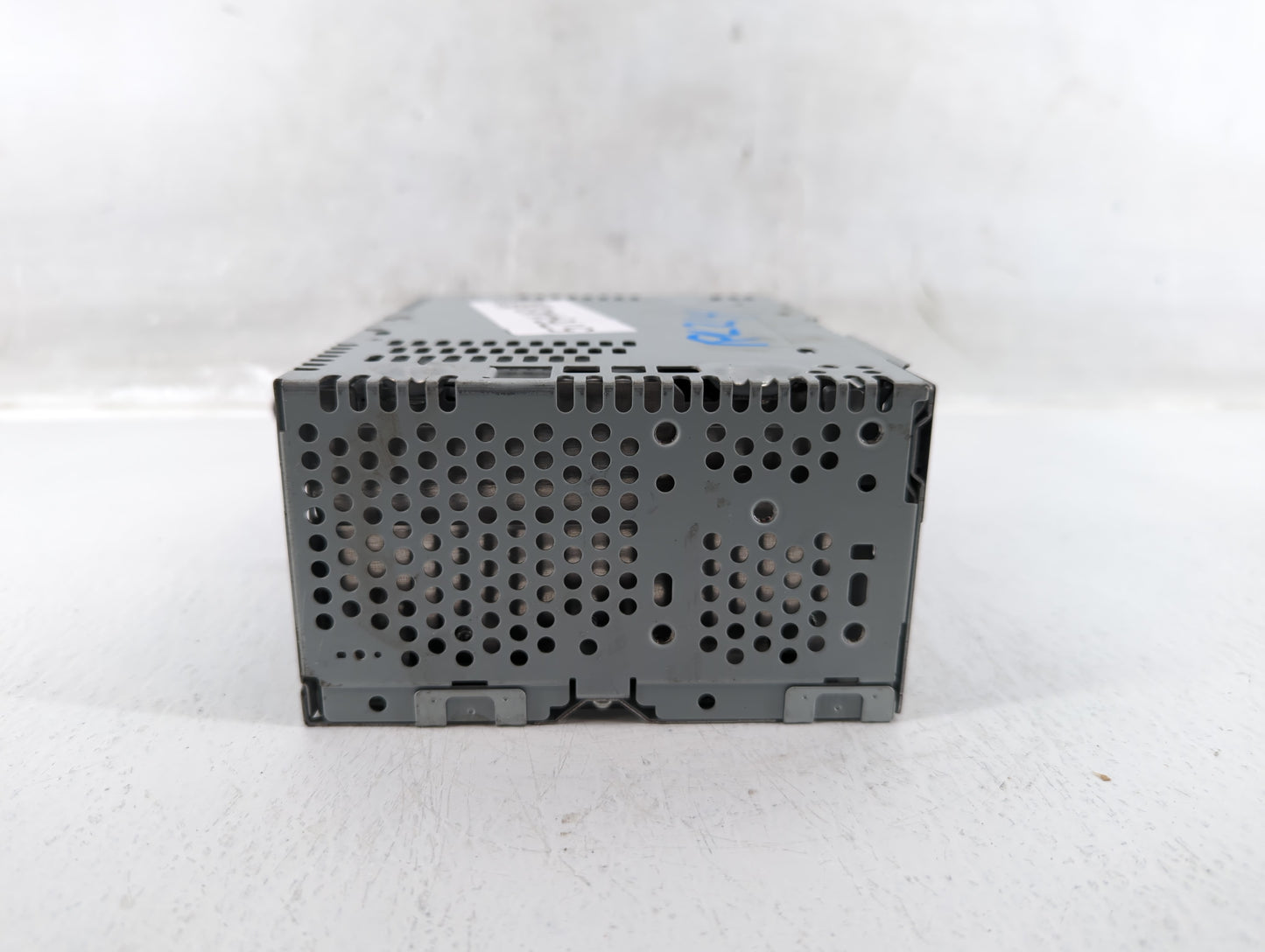 2015-2016 Ford Mustang Radio AM FM Cd Player Receiver Replacement P/N:FR3T-19C107-SE Fits Fits 2015 2016 OEM Used Auto Parts