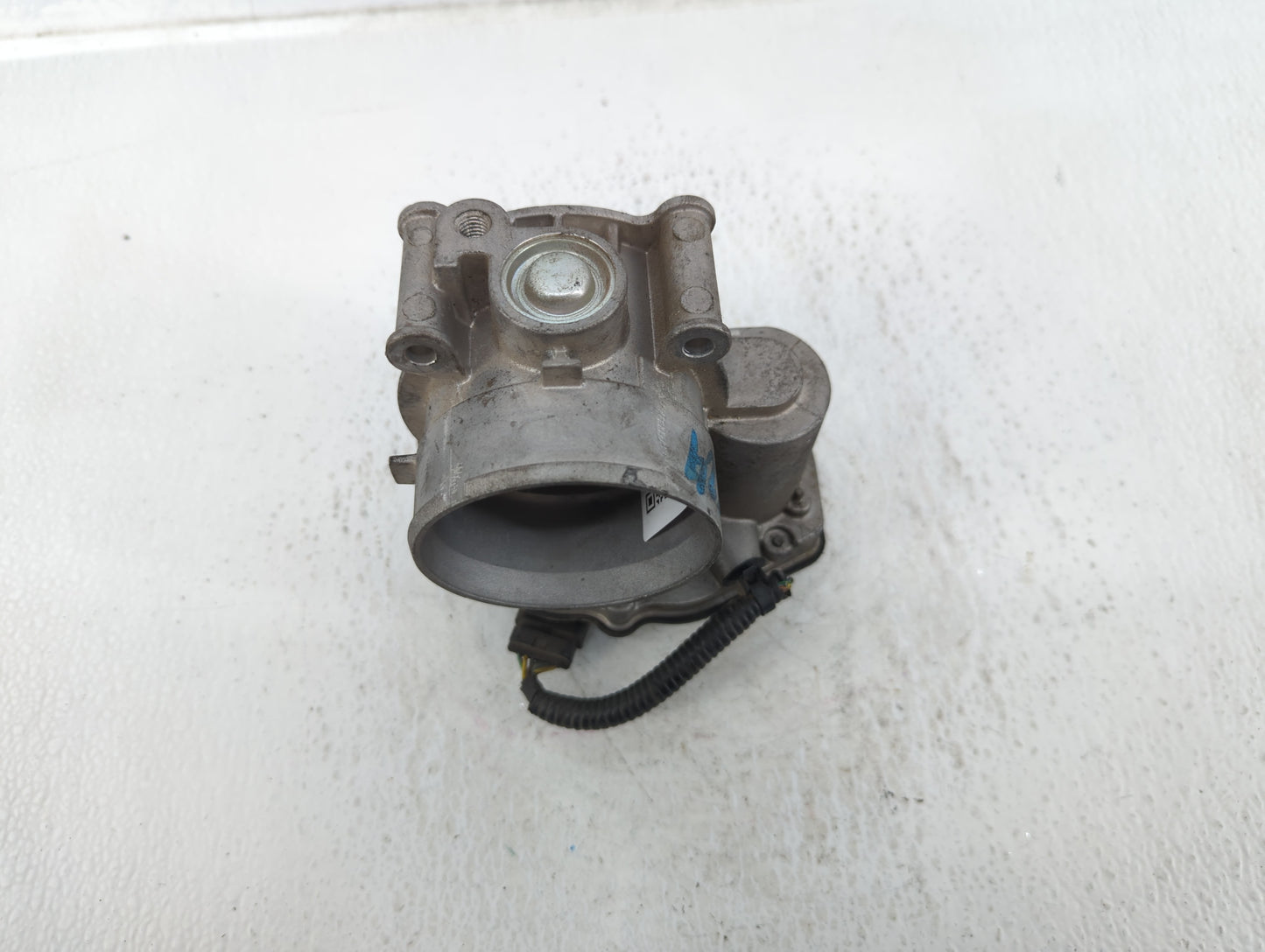 2011-2017 Ford Mustang Throttle Body P/N:AT4E-9F991-EH Fits Fits 2011 2012 2013 2014 2015 2016 2017 2018 2019 OEM Used Auto 
