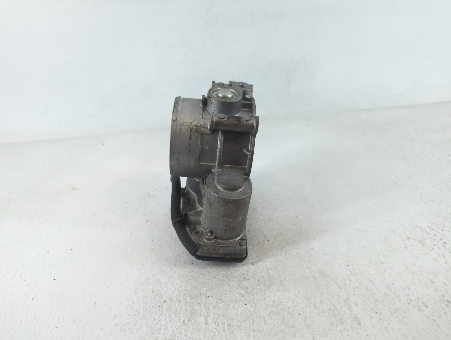 2015 Ford Mustang Throttle Body P/N:150194004209 AT4E-9F991-E Fits OEM Used Auto Parts - Oemusedautoparts1.com