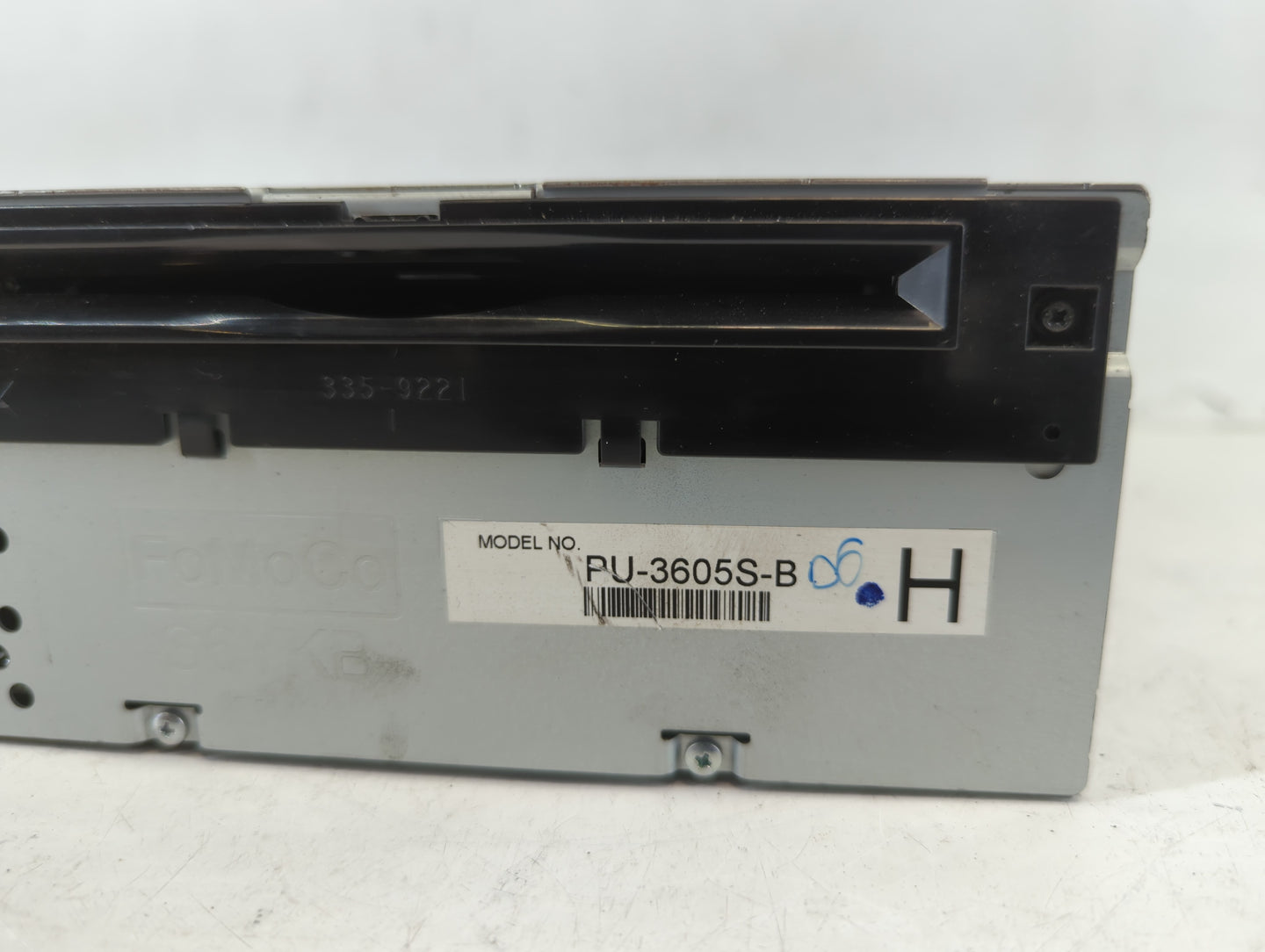 2015-2015 Ford Mustang Am Fm Cd Player Radio Receiver - Oemusedautoparts1.com