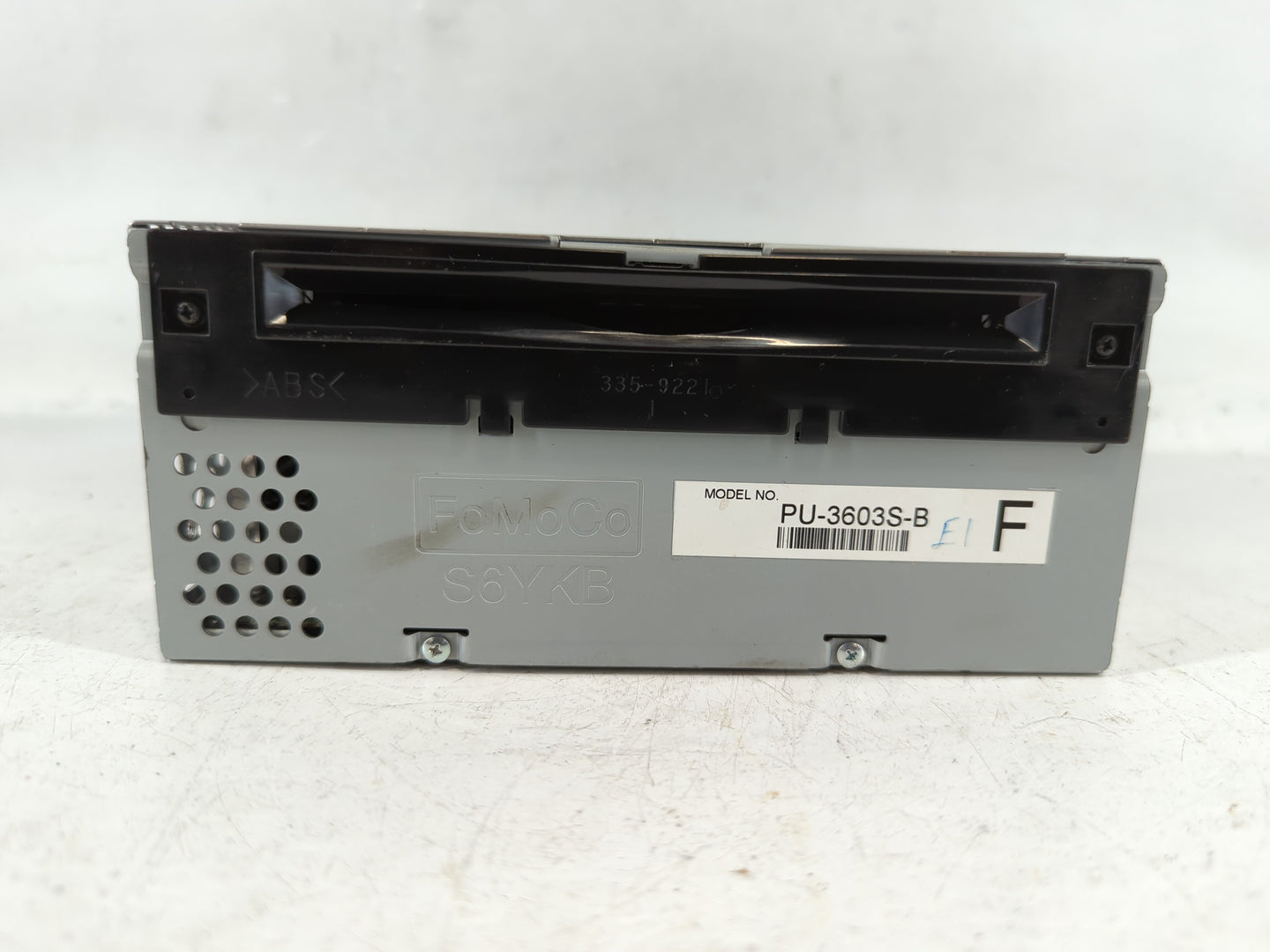 2015-2016 Ford Mustang Radio AM FM Cd Player Receiver Replacement P/N:FR3T-19C107-SE Fits Fits 2015 2016 OEM Used Auto Parts