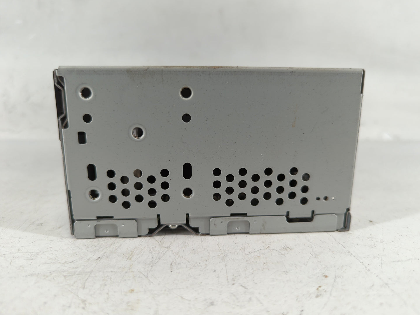 2015-2016 Ford Mustang Radio AM FM Cd Player Receiver Replacement P/N:FR3T-19C107-SE Fits Fits 2015 2016 OEM Used Auto Parts