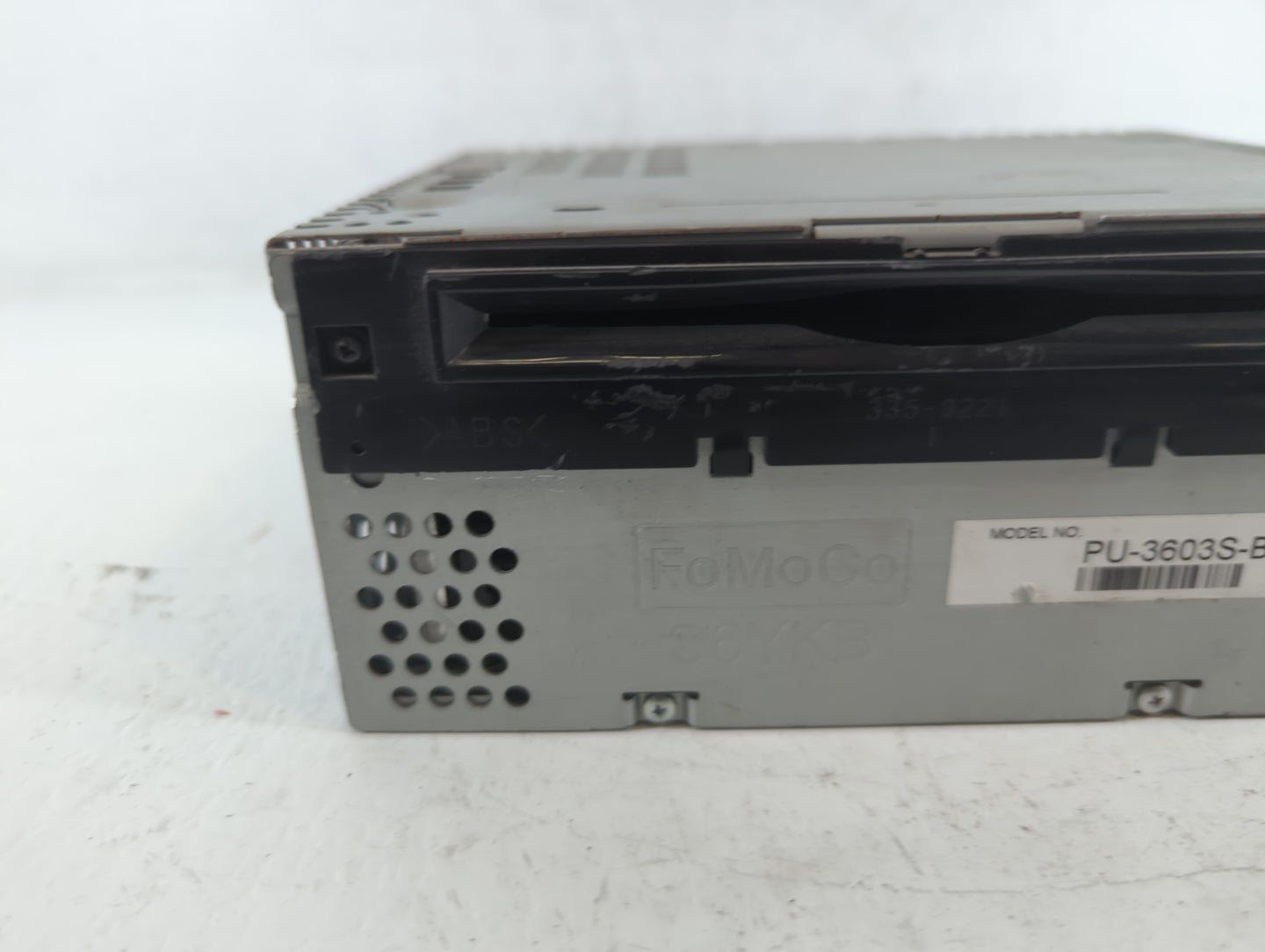 2015-2016 Ford Mustang Radio AM FM Cd Player Receiver Replacement P/N:FR3T-19C107-SE Fits Fits 2015 2016 OEM Used Auto Parts
