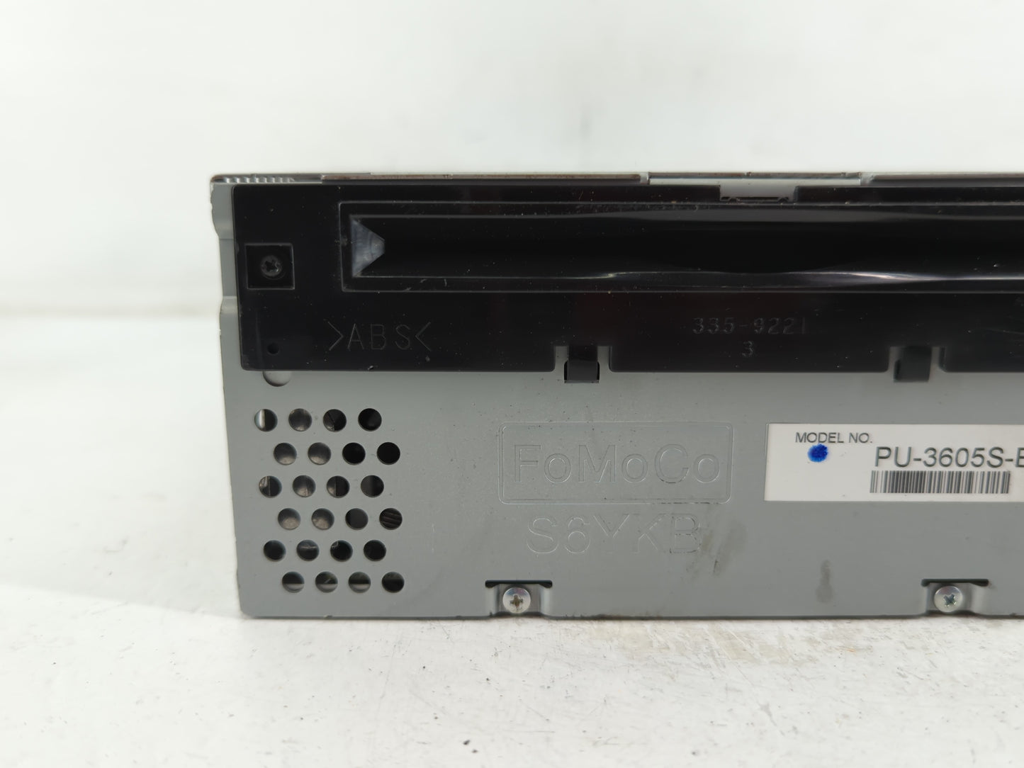2015-2015 Ford Mustang Am Fm Cd Player Radio Receiver - Oemusedautoparts1.com