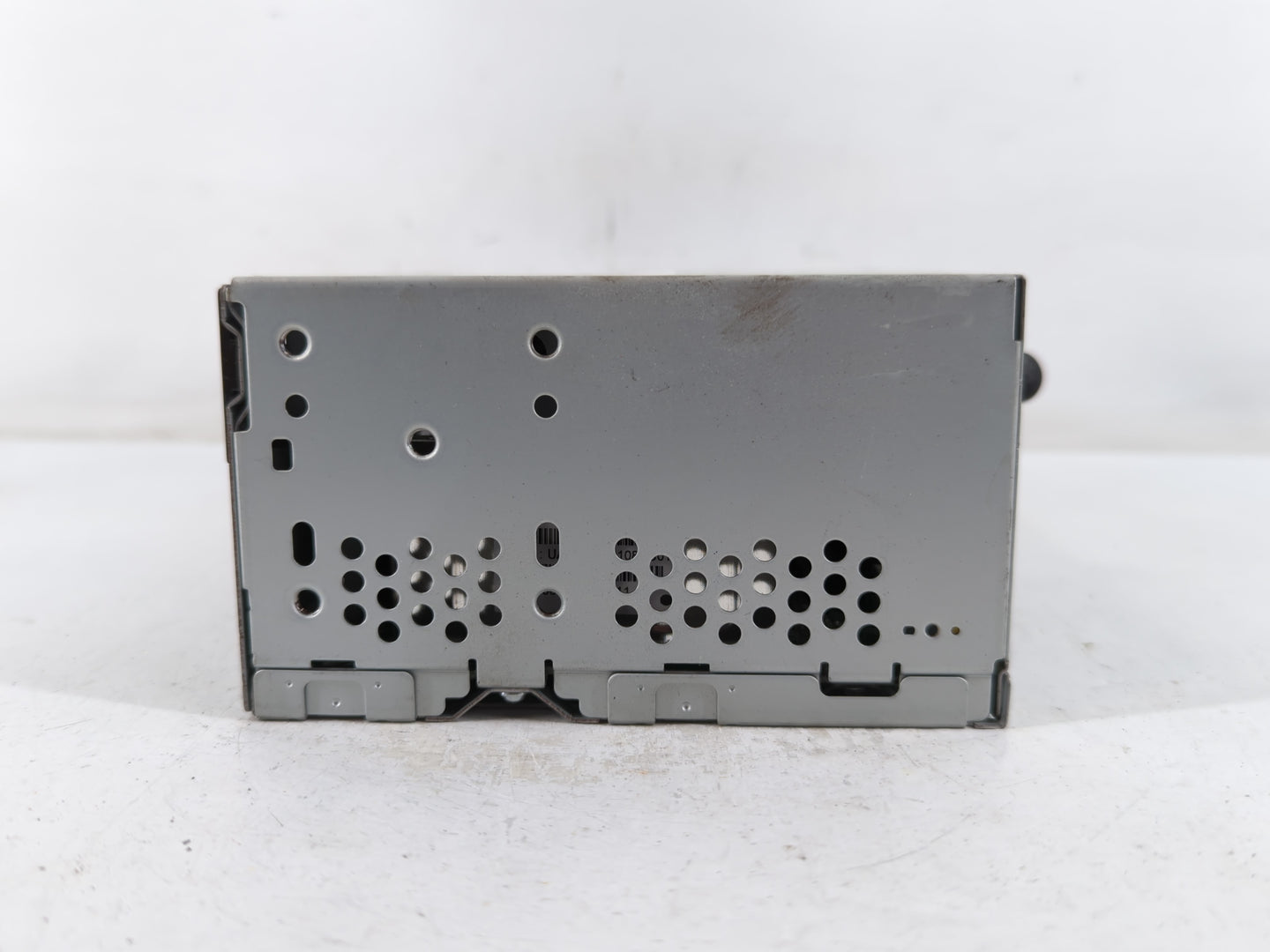 2015-2015 Ford Mustang Am Fm Cd Player Radio Receiver - Oemusedautoparts1.com