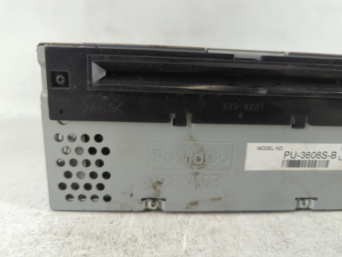 2015-2016 Ford Mustang Am Fm Cd Player Radio Receiver - Oemusedautoparts1.com