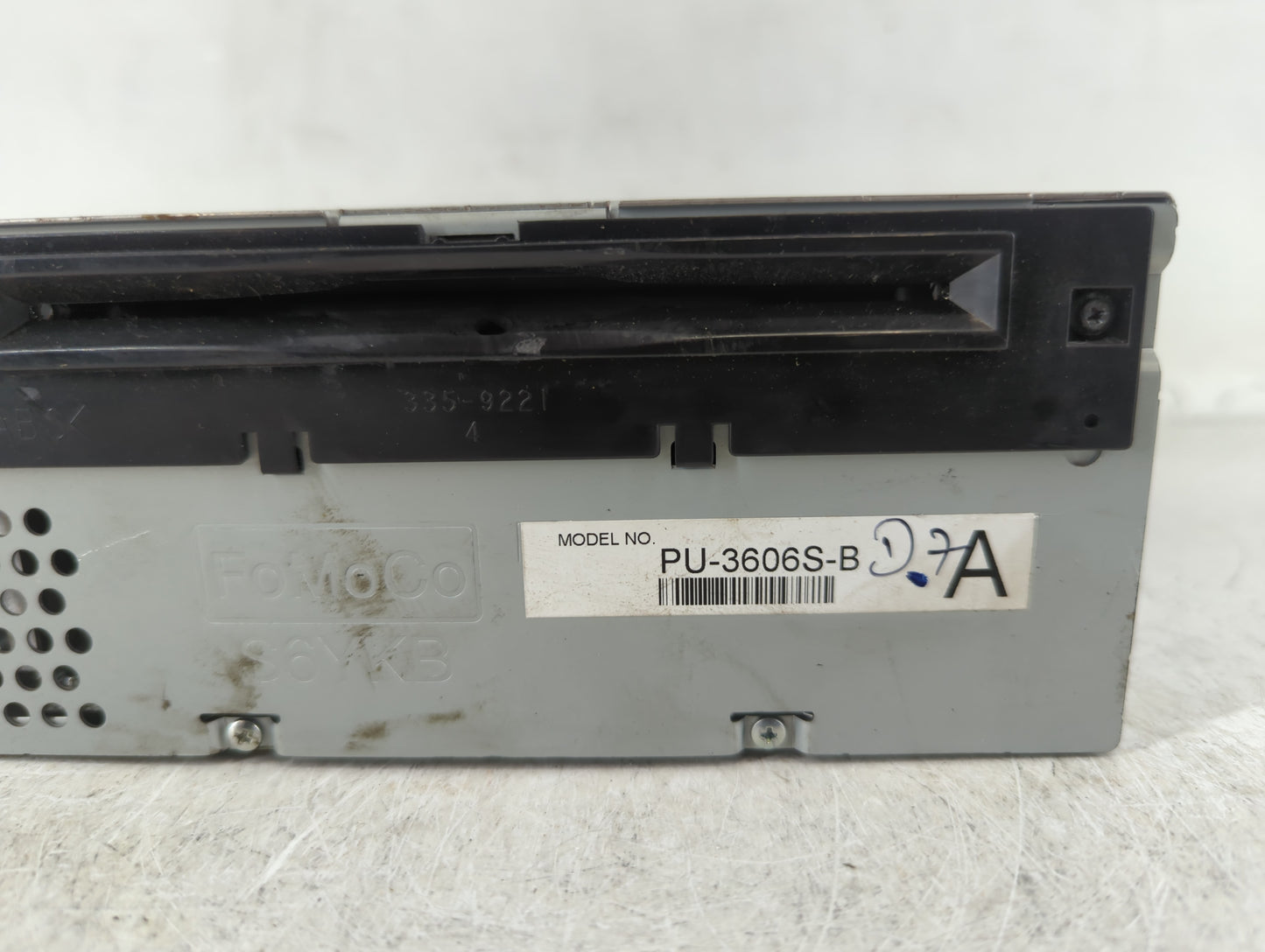 2015-2016 Ford Mustang Am Fm Cd Player Radio Receiver - Oemusedautoparts1.com