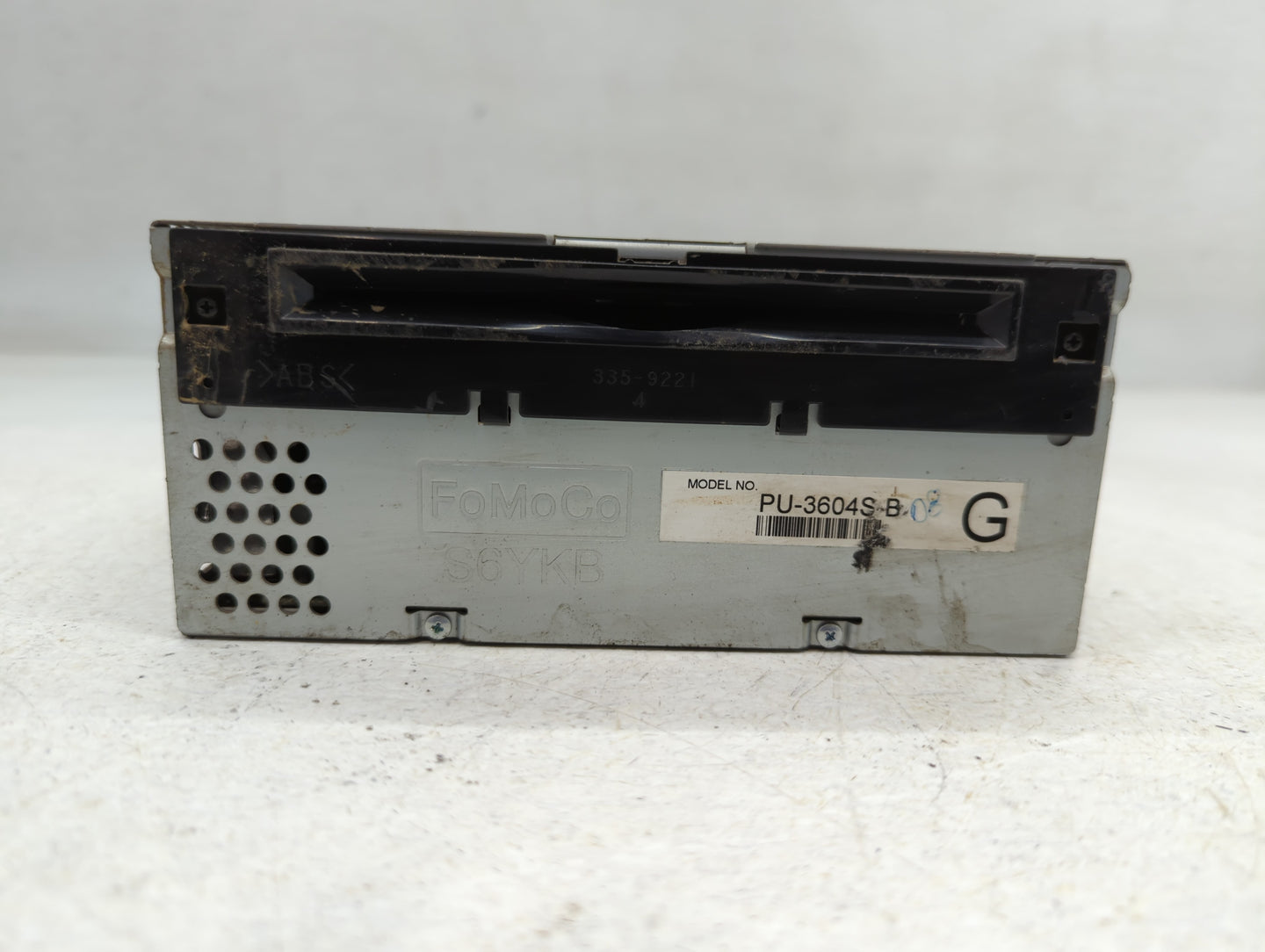 2015-2015 Ford Mustang Am Fm Cd Player Radio Receiver - Oemusedautoparts1.com