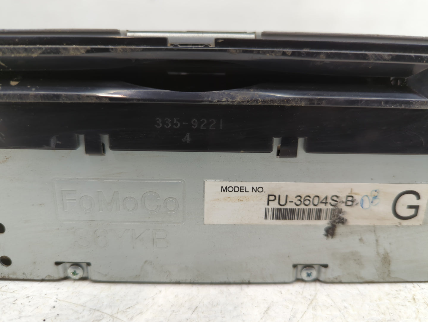 2015-2015 Ford Mustang Am Fm Cd Player Radio Receiver - Oemusedautoparts1.com