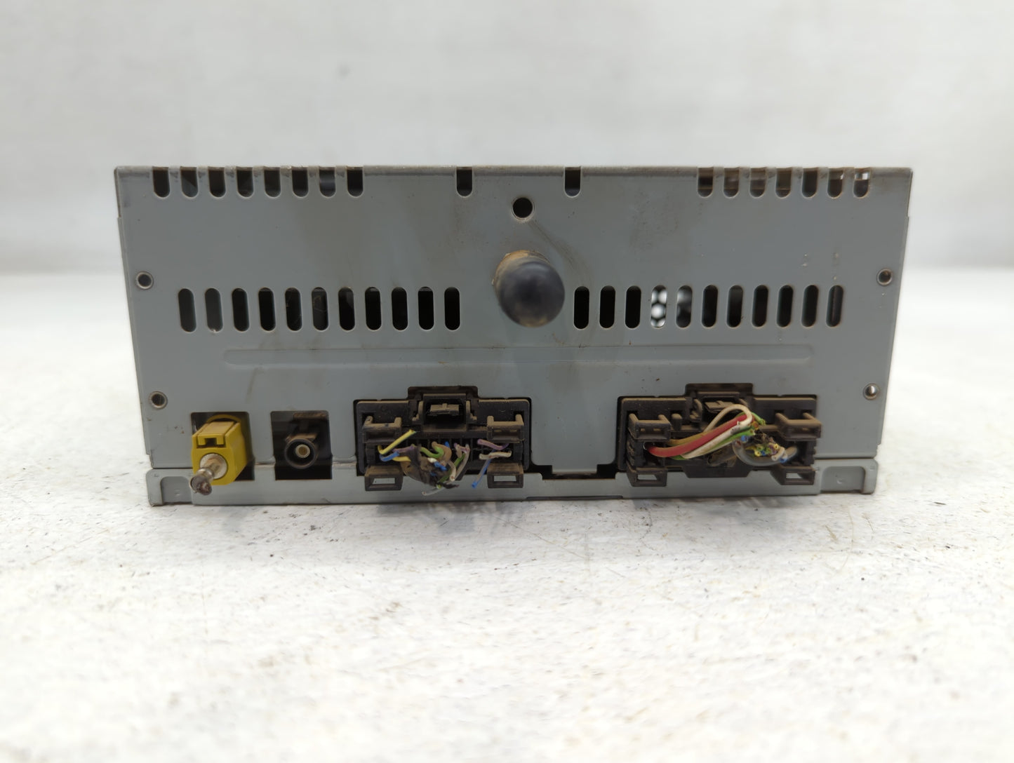2015-2015 Ford Mustang Am Fm Cd Player Radio Receiver - Oemusedautoparts1.com
