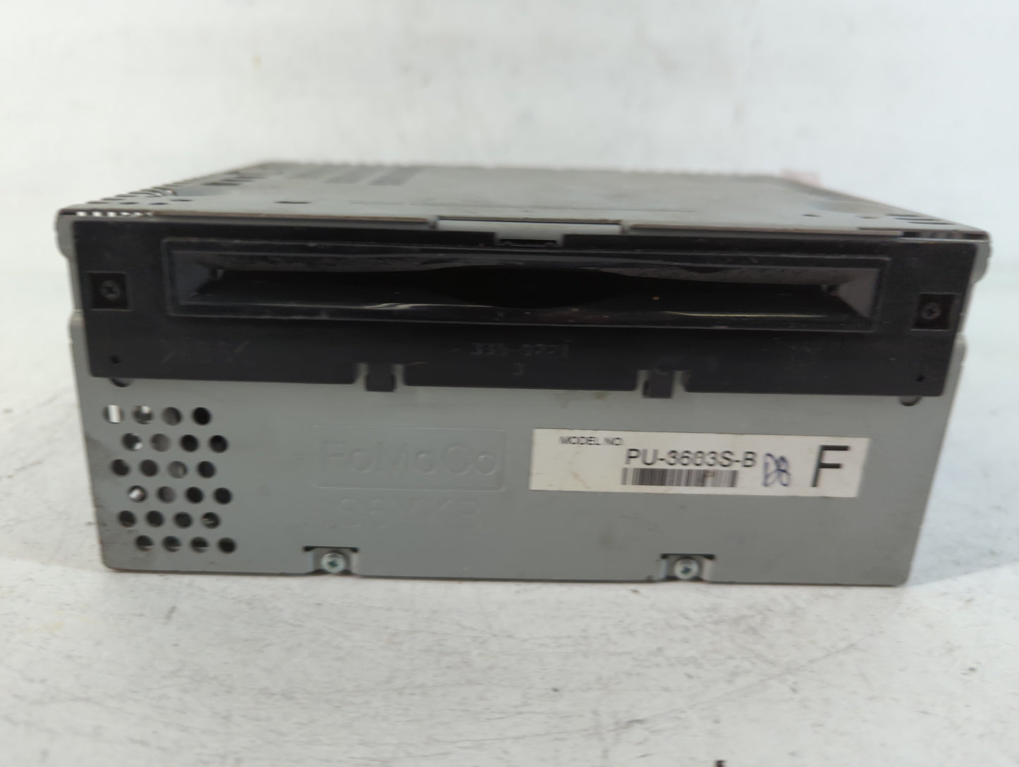 2015-2016 Ford Mustang Am Fm Cd Player Radio Receiver - Oemusedautoparts1.com