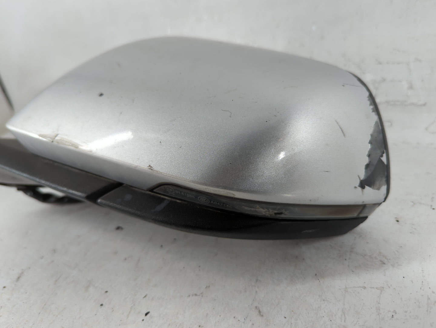 2015-2020 Ford Mustang Driver Side View Mirror - Left Door Mirror OEM Used - Oemusedautoparts1.com