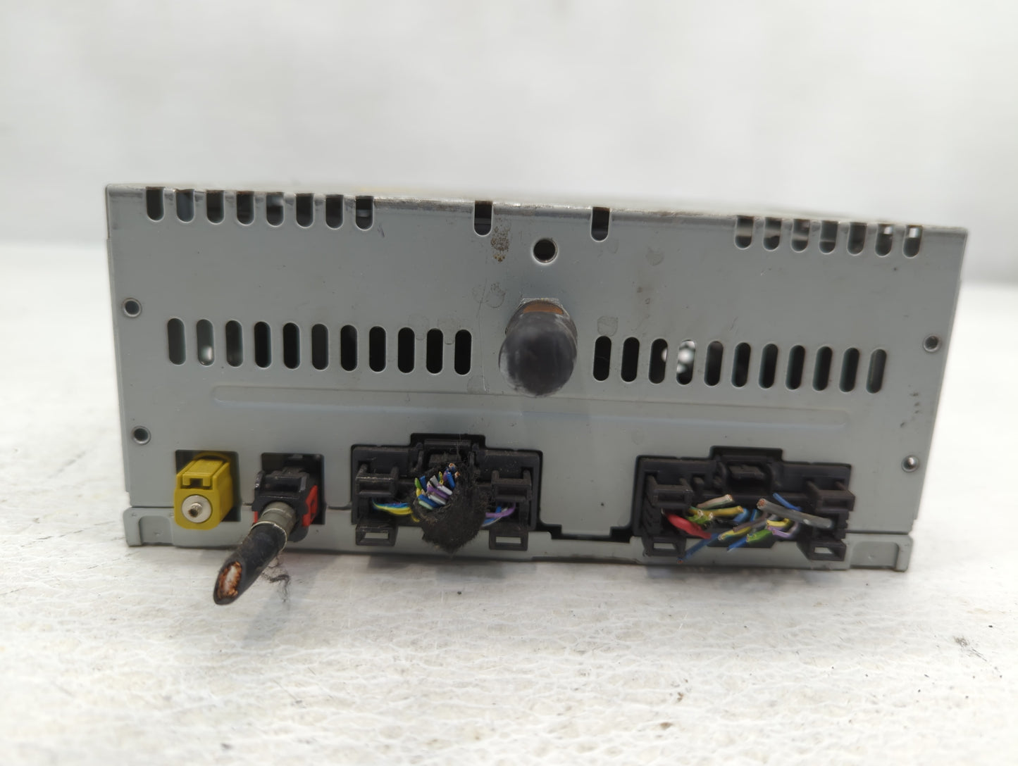 2015 Ford Mustang Radio AM FM Cd Player Receiver Replacement P/N:FR3T-19C107-TE Fits OEM Used Auto Parts - Oemusedautoparts1