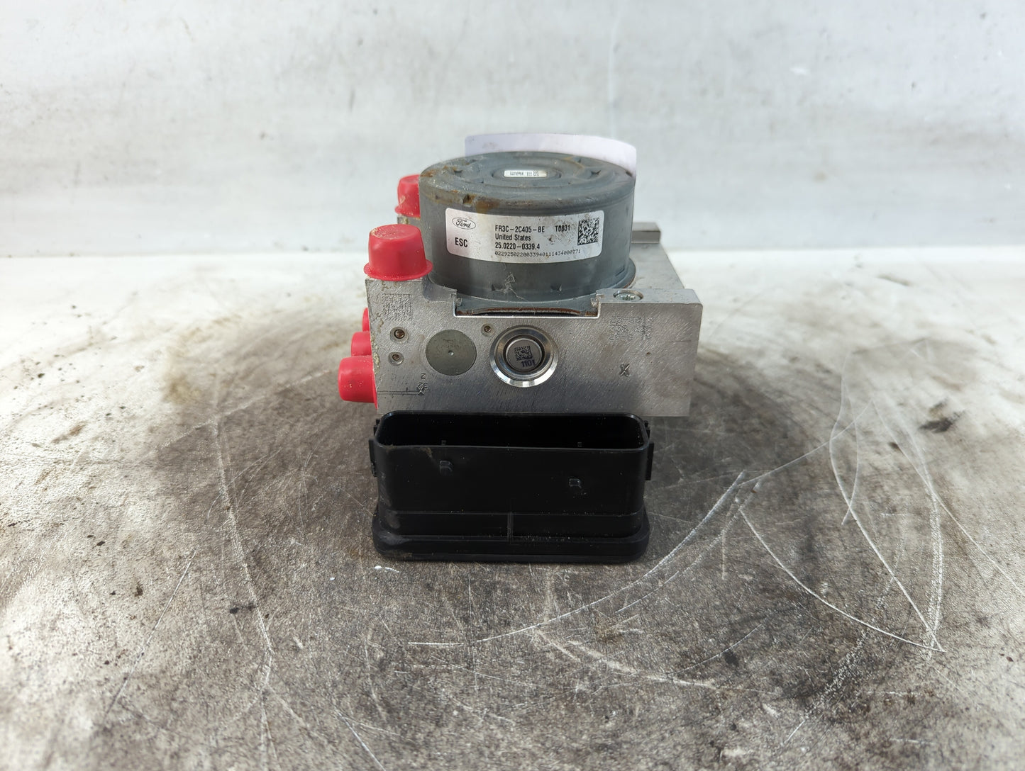 2015 Ford Mustang ABS Pump Control Module Replacement P/N:FR3C-2C405-BE Fits OEM Used Auto Parts - Oemusedautoparts1.com