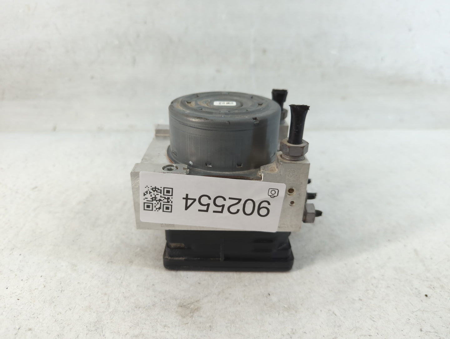 2015 Ford Mustang ABS Pump Control Module Replacement P/N:FR3C-2C405-BE Fits OEM Used Auto Parts - Oemusedautoparts1.com