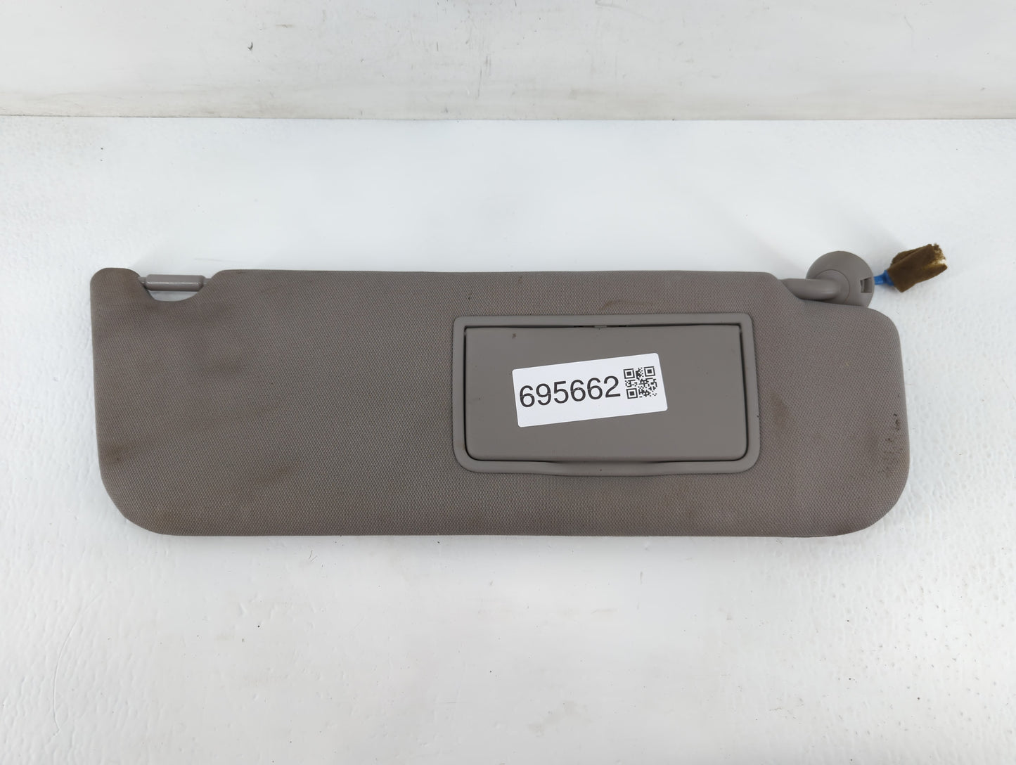 2015 Ford P-100 Sun Visor Shade Replacement Passenger Right Mirror Fits OEM Used Auto Parts - Oemusedautoparts1.com