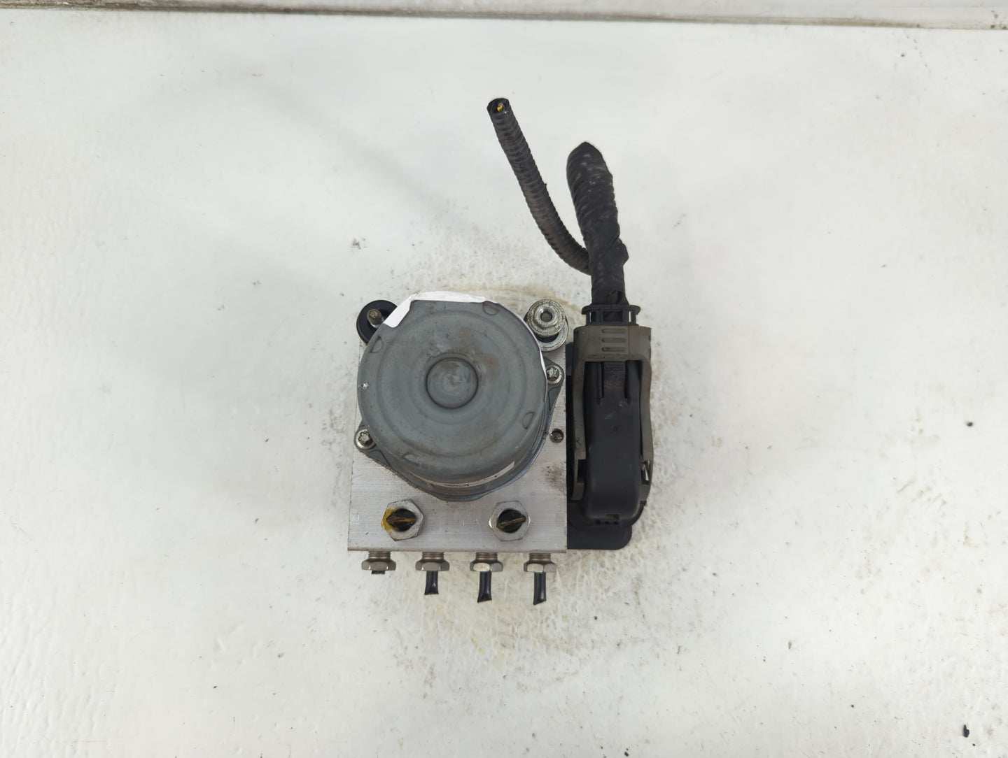2014-2019 Ford Taurus ABS Pump Control Module Replacement P/N:FG13-2C405-A Fits Fits 2014 2015 2016 2017 2018 2019 OEM Used 