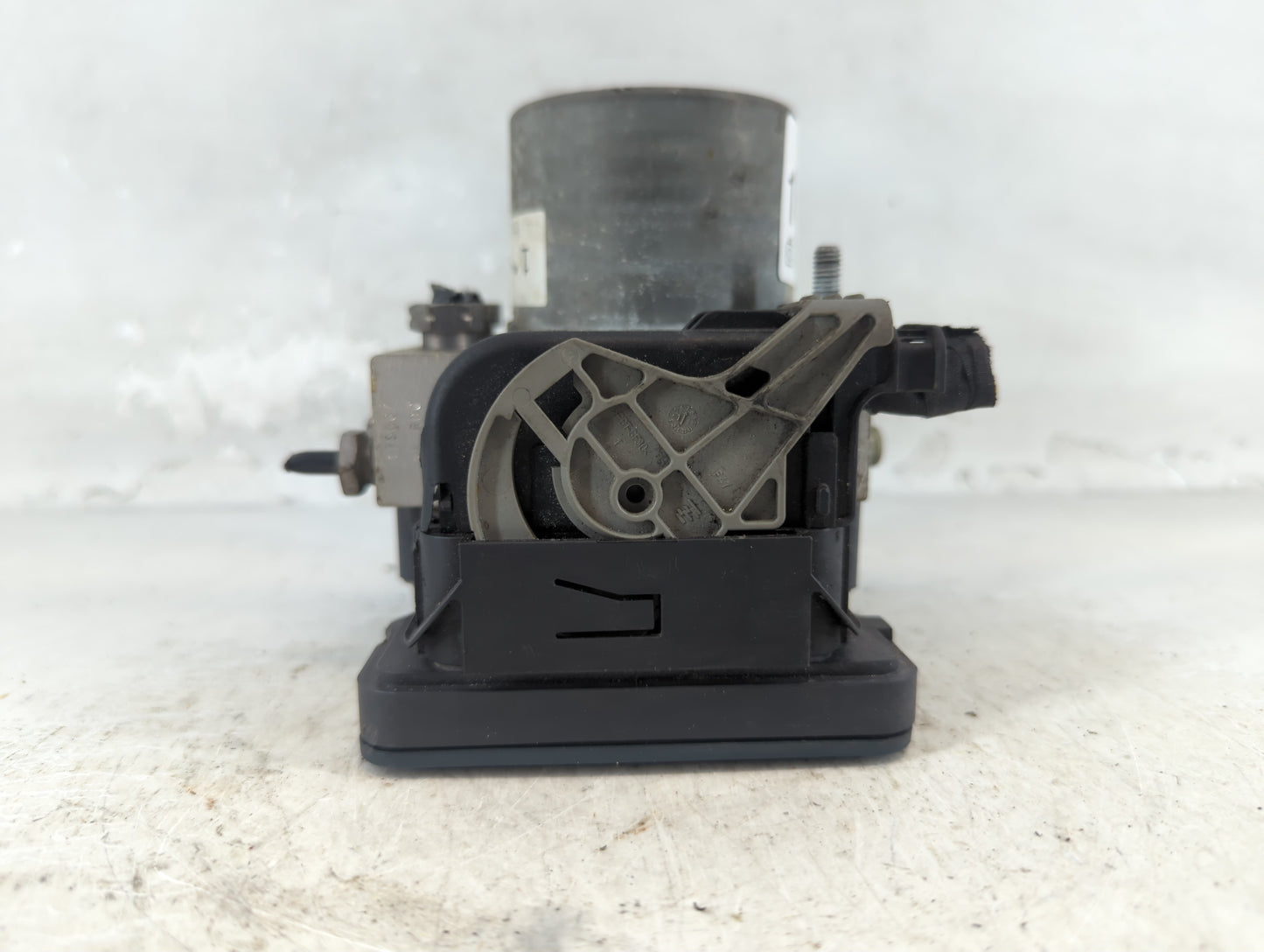 2014-2019 Ford Taurus ABS Pump Control Module Replacement P/N:DG13-2C405-B Fits Fits 2014 2015 2016 2017 2018 2019 OEM Used 