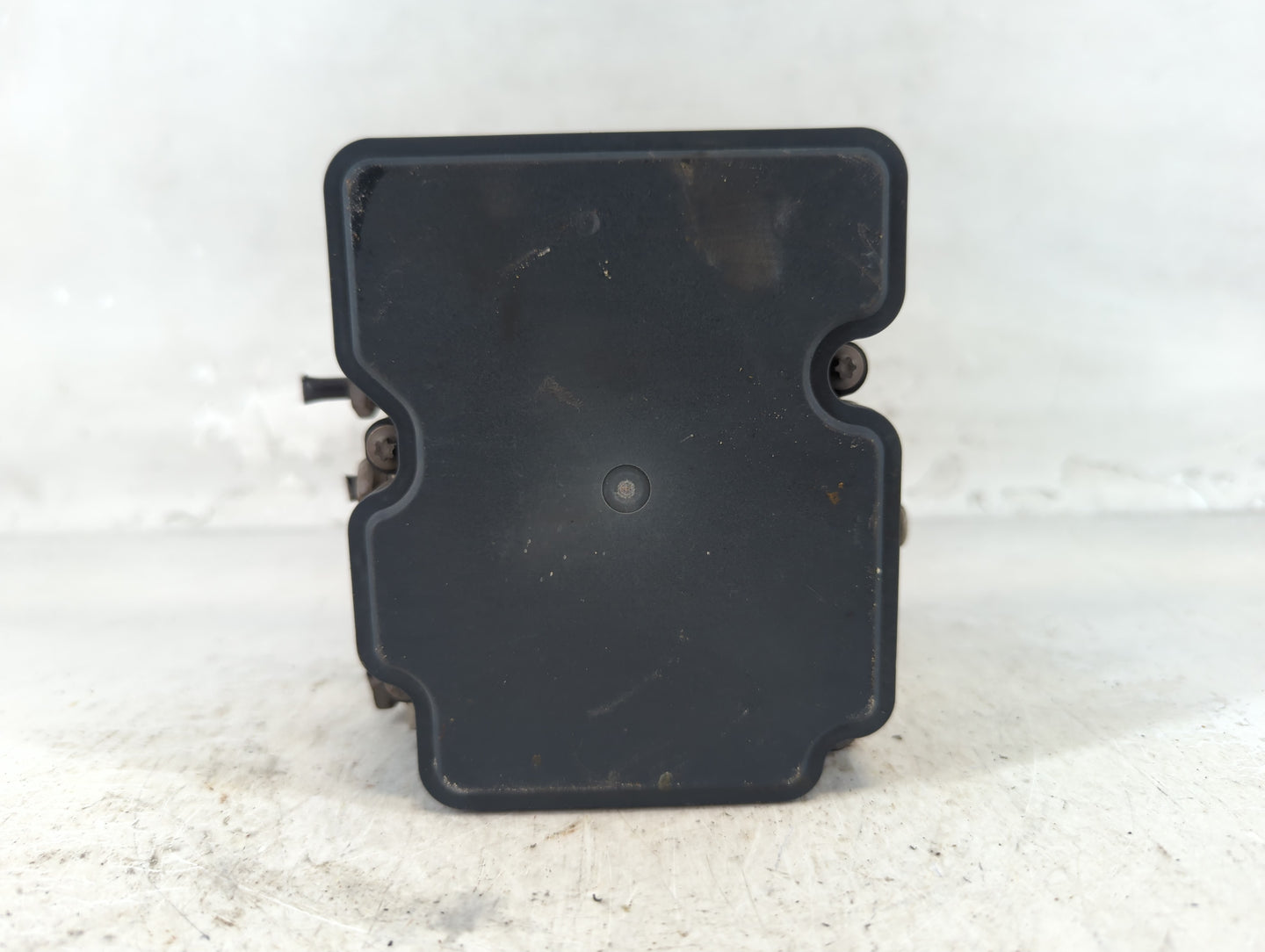 2014-2019 Ford Taurus ABS Pump Control Module Replacement P/N:DG13-2C405-B Fits Fits 2014 2015 2016 2017 2018 2019 OEM Used 