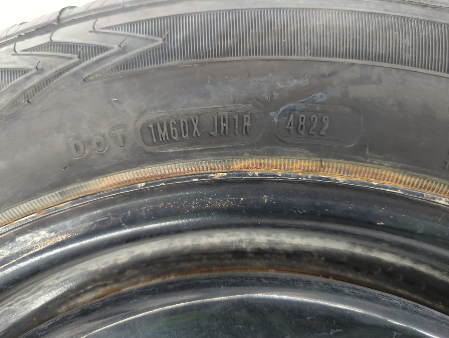 2013-2019 Ford Taurus Spare Donut Tire Wheel Rim Oem - Oemusedautoparts1.com