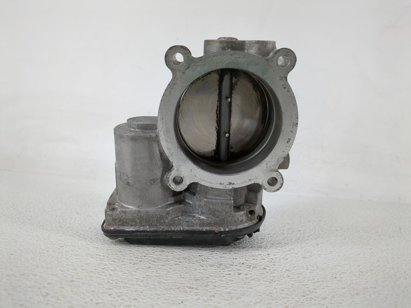 2013-2019 Ford Taurus Throttle Body P/N:AT4E-9F991-EH Fits Fits 2011 2012 2013 2014 2015 2016 2017 2018 2019 OEM Used Auto P