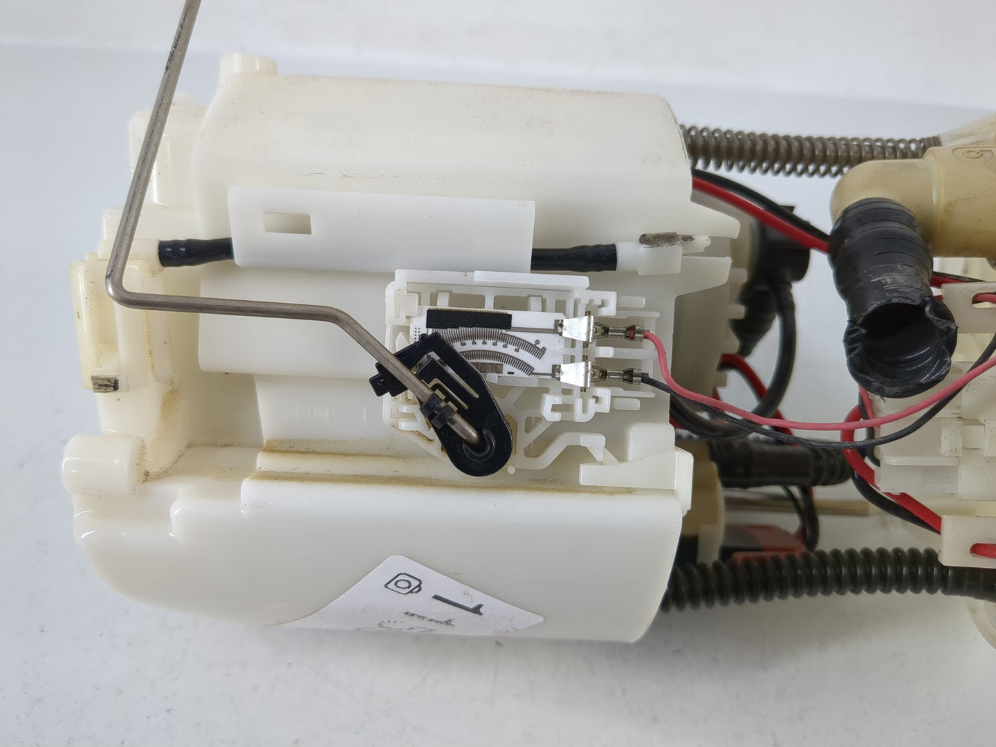 2013-2019 Ford Taurus Electrical Gas Fuel Pump Assembly - Oemusedautoparts1.com