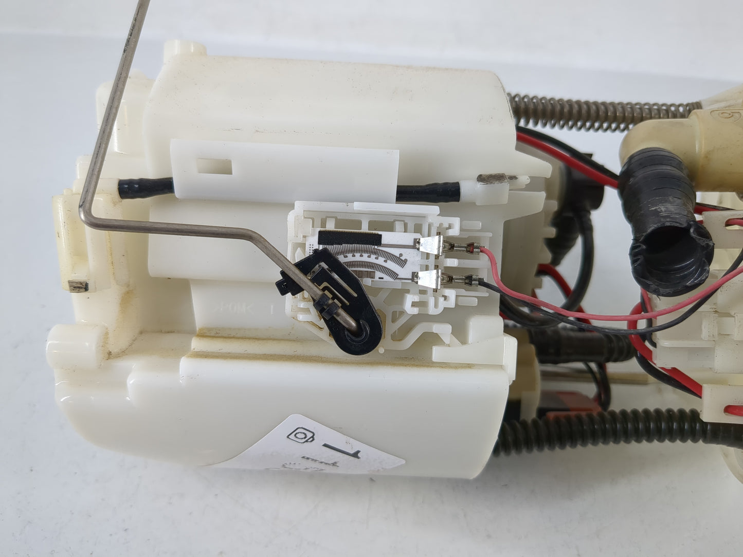 2013-2019 Ford Taurus Electrical Gas Fuel Pump Assembly - Oemusedautoparts1.com
