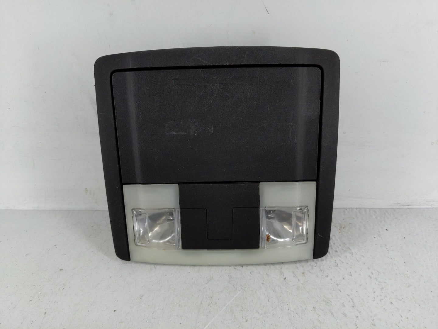 2015 Ford Taurus Overhead Roof Console - Oemusedautoparts1.com