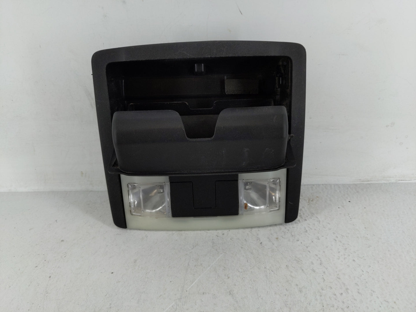 2015 Ford Taurus Overhead Roof Console - Oemusedautoparts1.com