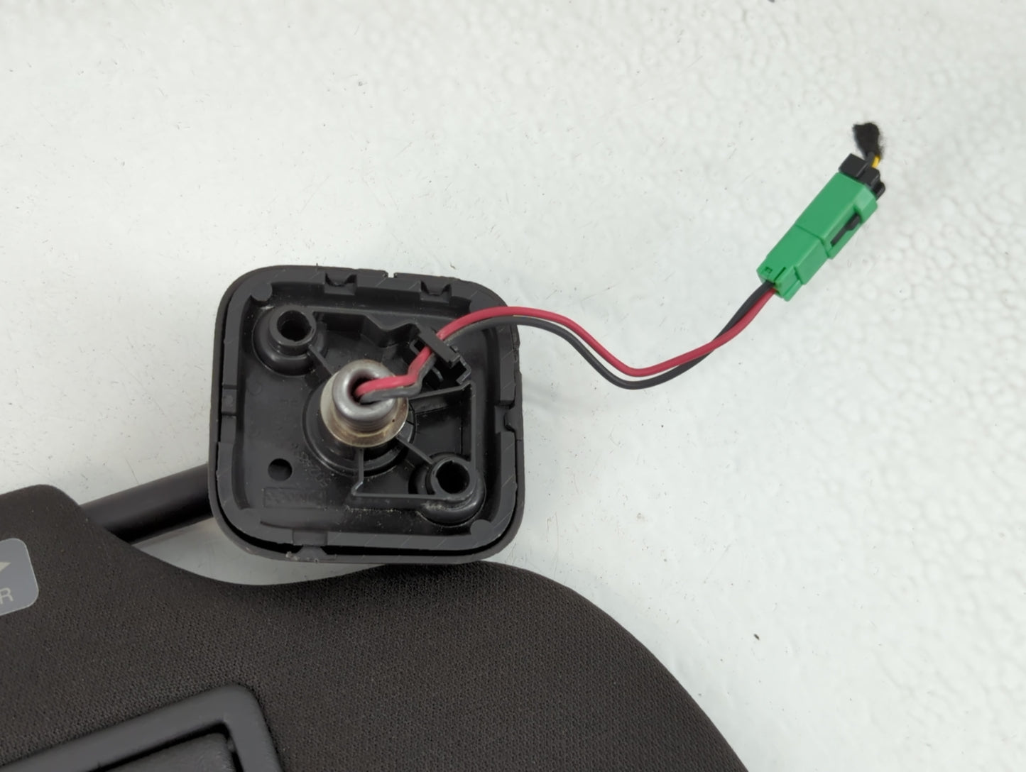 2013-2019 Ford Taurus Sun Visor Shade Replacement Passenger Right Mirror Fits OEM Used Auto Parts - Oemusedautoparts1.com