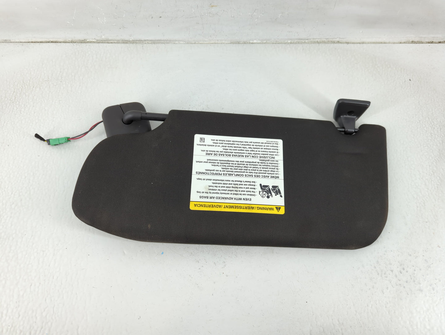 2013-2019 Ford Taurus Sun Visor Shade Replacement Passenger Right Mirror Fits OEM Used Auto Parts - Oemusedautoparts1.com