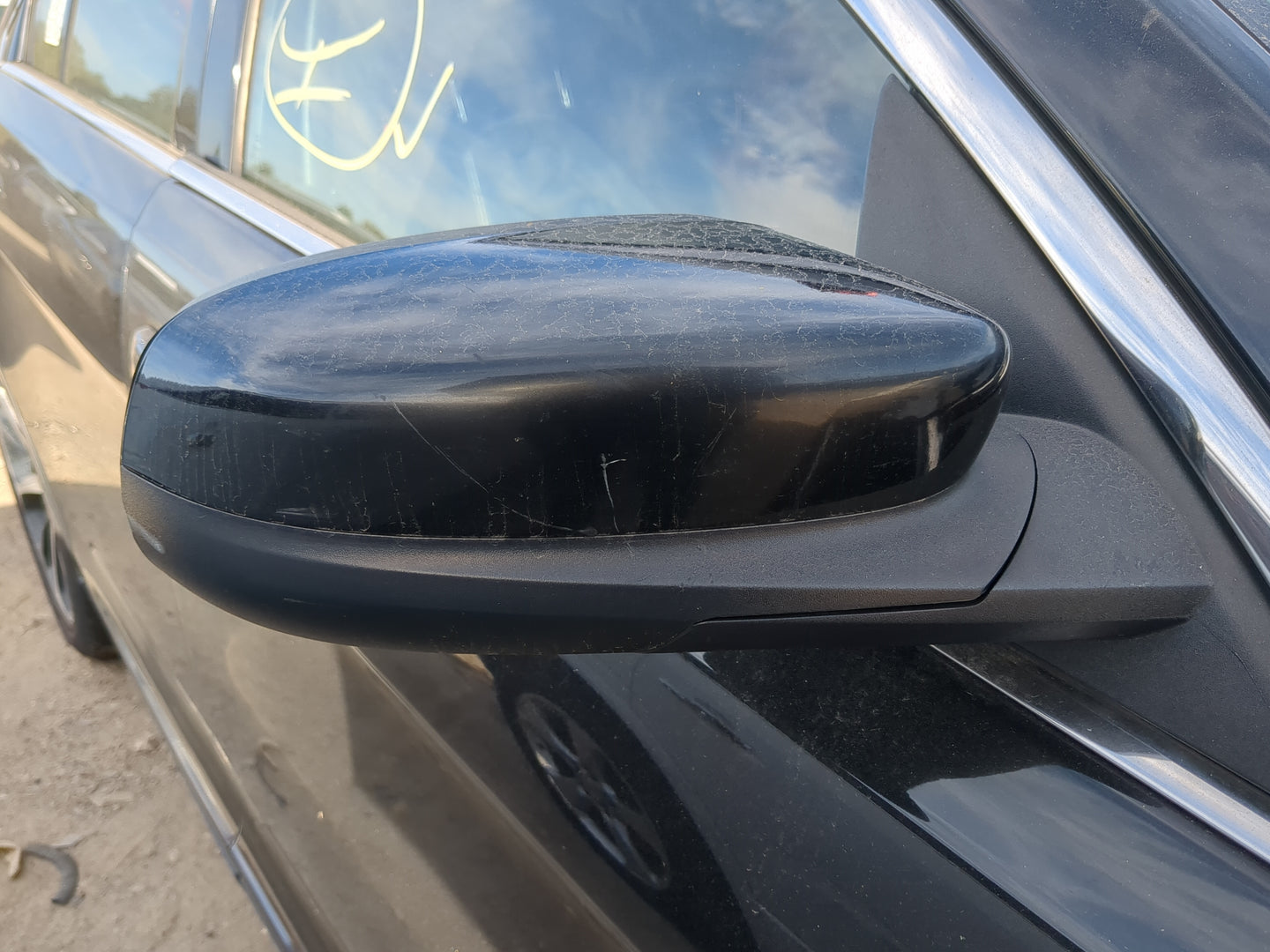 2013-2019 Ford Taurus Passenger Side View Mirror - Right Door Mirror OEM Used - Oemusedautoparts1.com