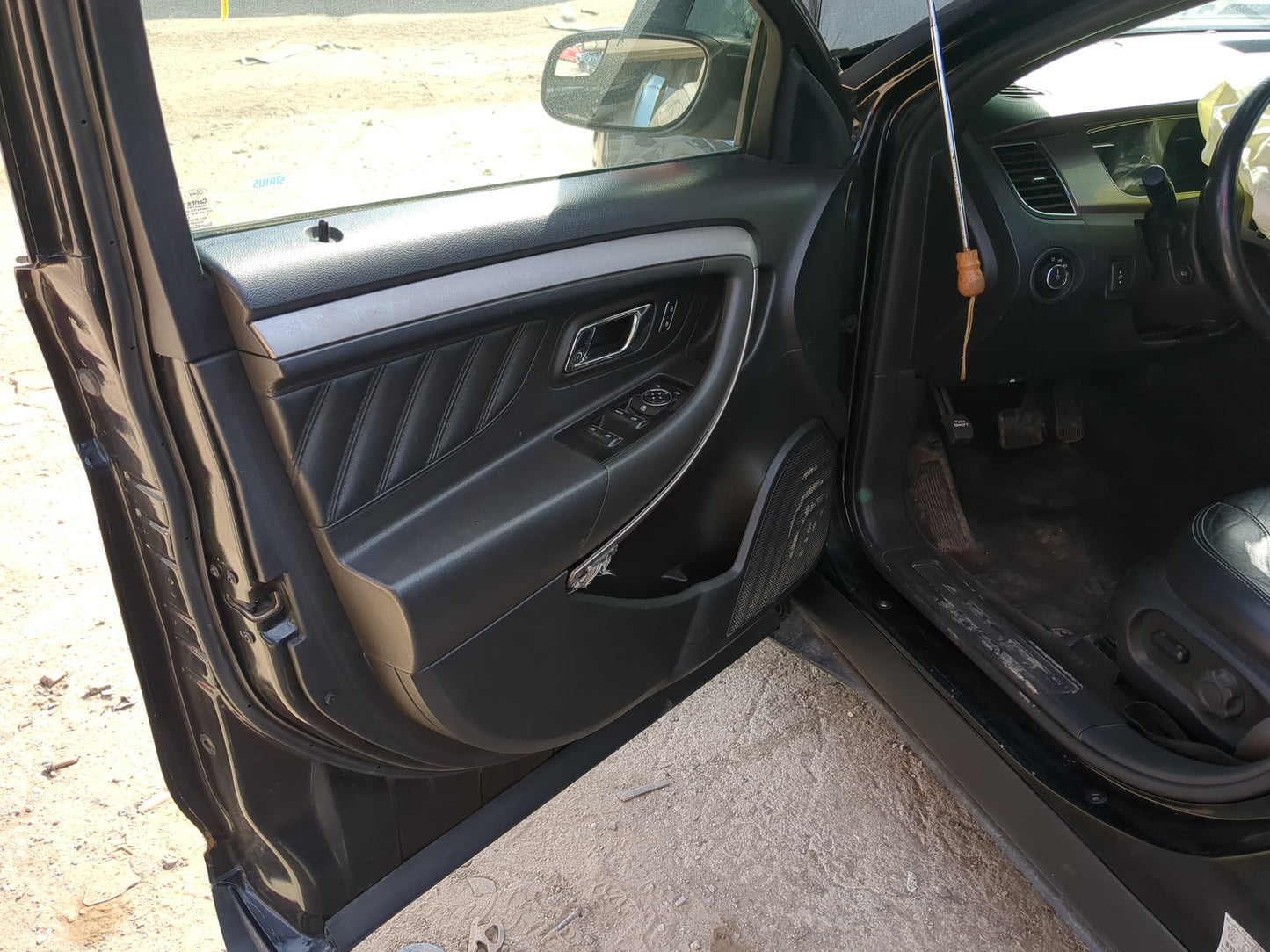 2015 Ford Taurus Front Left Driver Interior Door Panel Trim - Oemusedautoparts1.com