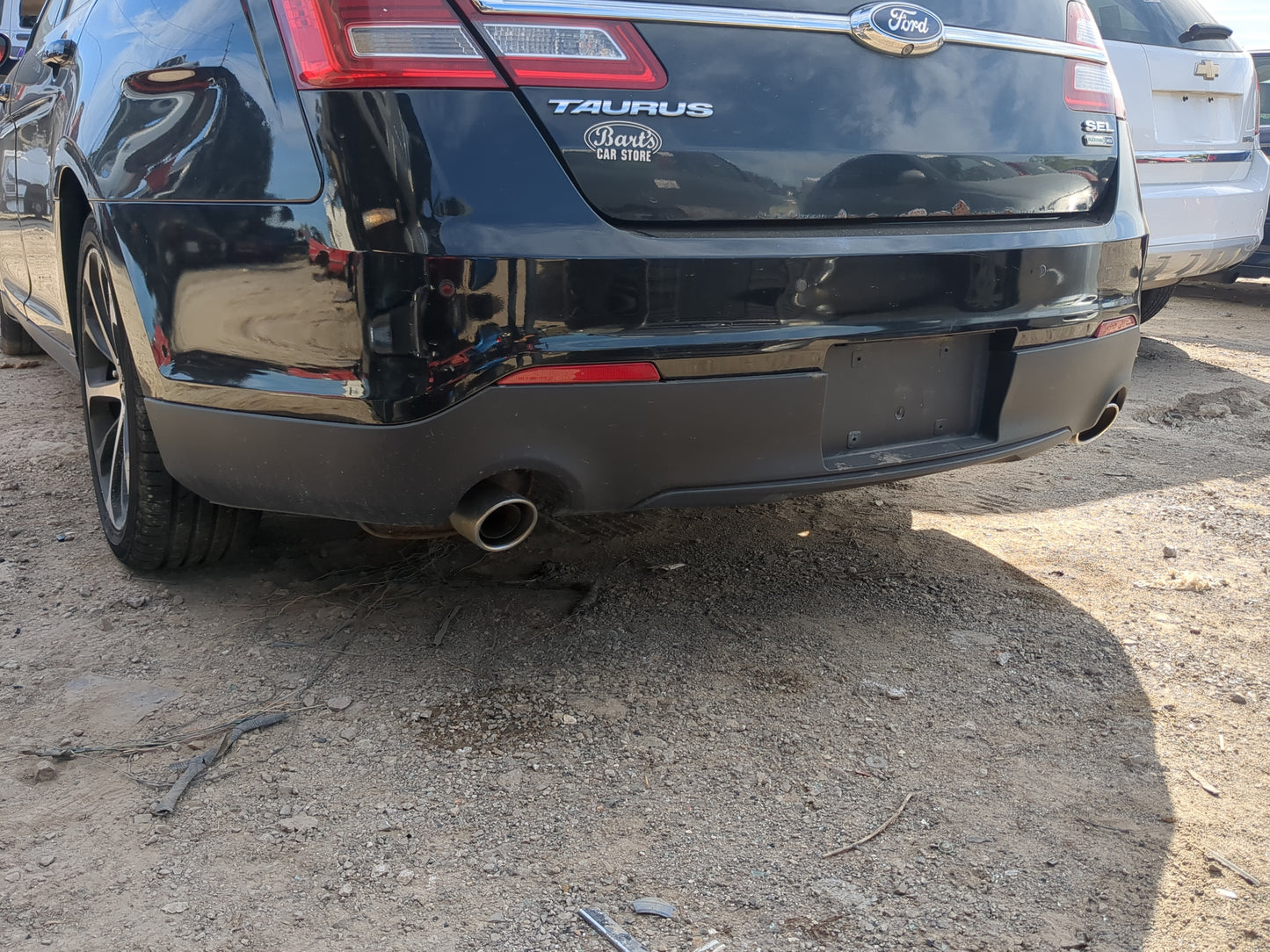 2013-2019 Ford Taurus Rear Bumper Assembly Oem 1185651 - Oemusedautoparts1.com