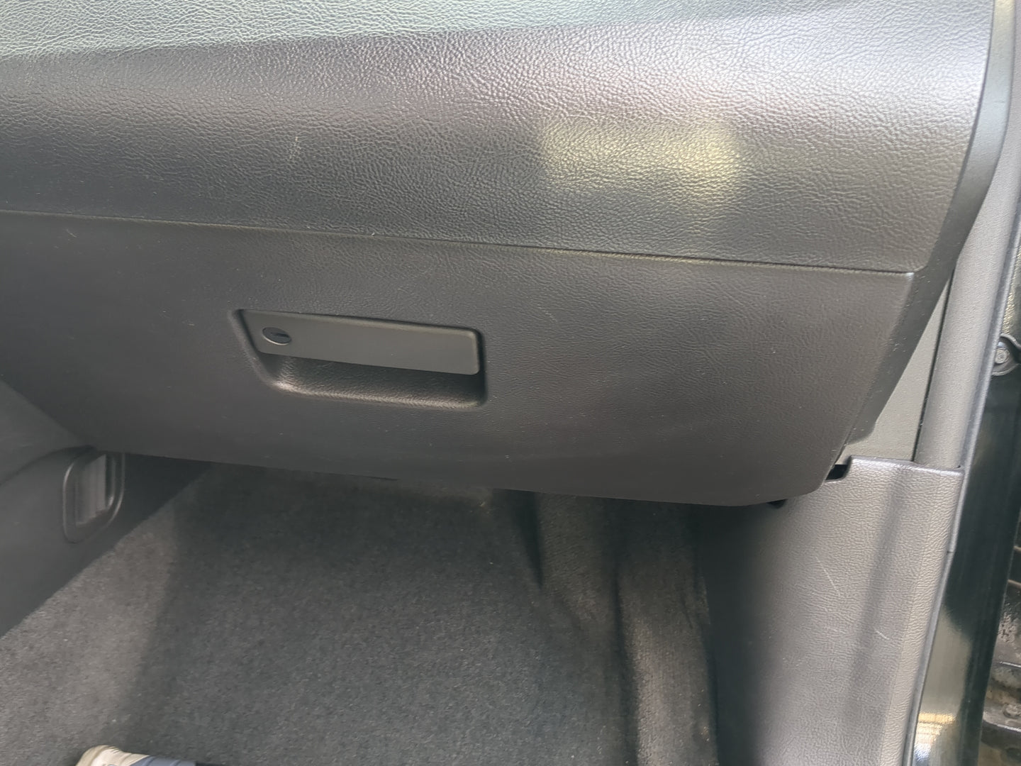 2015 Ford Taurus Passenger Glove Box Door Storage Compartment - Oemusedautoparts1.com