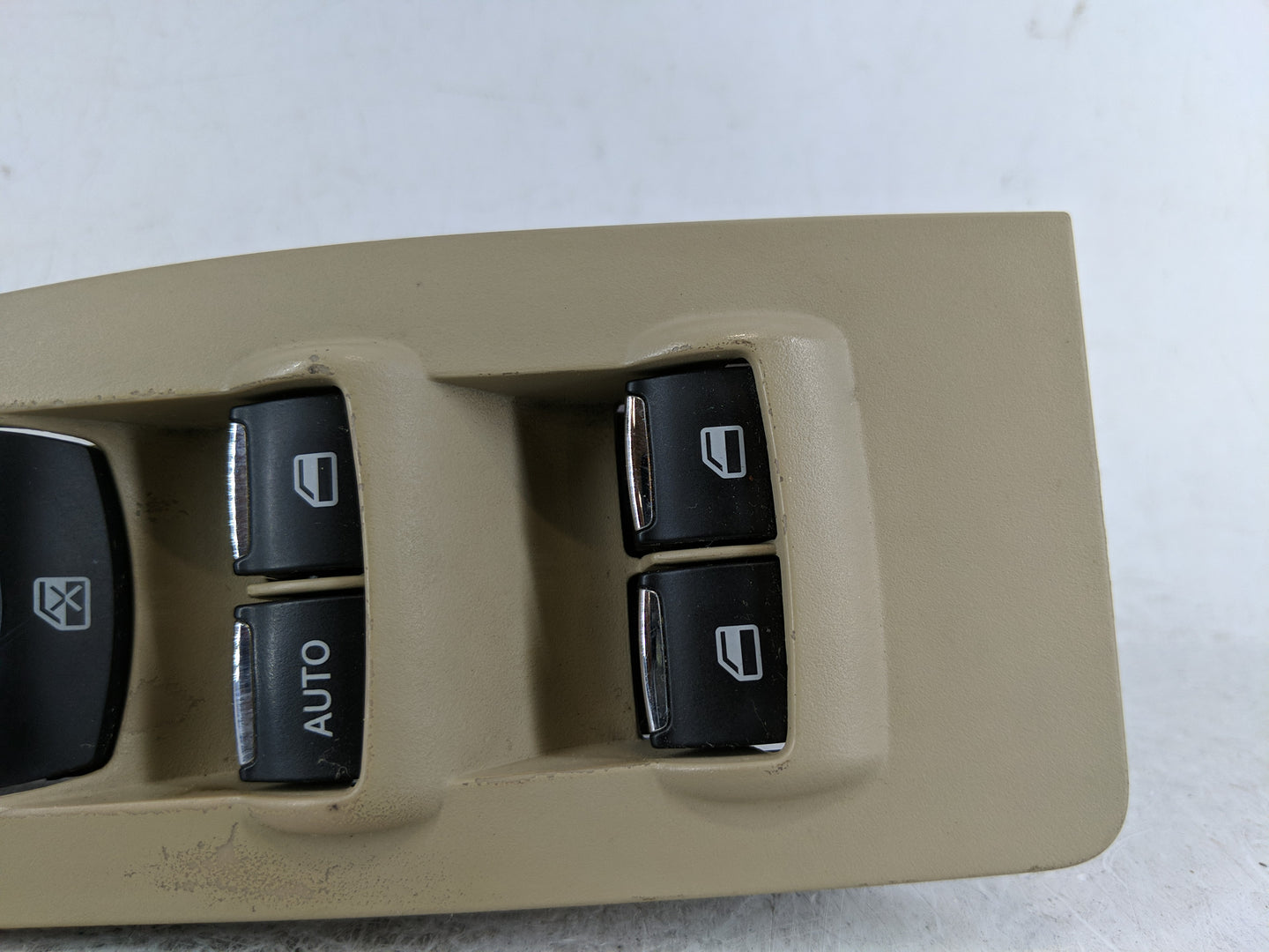 2013-2019 Ford Taurus Master Power Window Switch Replacement Driver Side Left P/N:DG13 14B133 AF3DN3 Fits OEM Used Auto Part