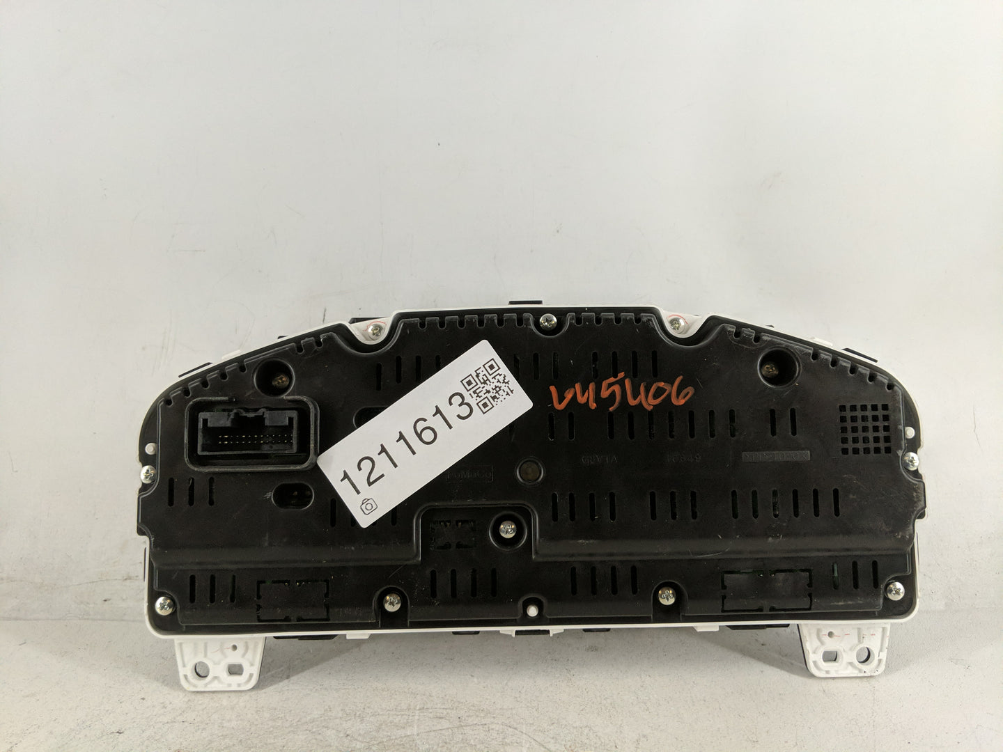 2016 Ford Taurus Instrument Cluster Speedometer Gauges P/N:FG1T-10849-AD Fits OEM Used Auto Parts - Oemusedautoparts1.com