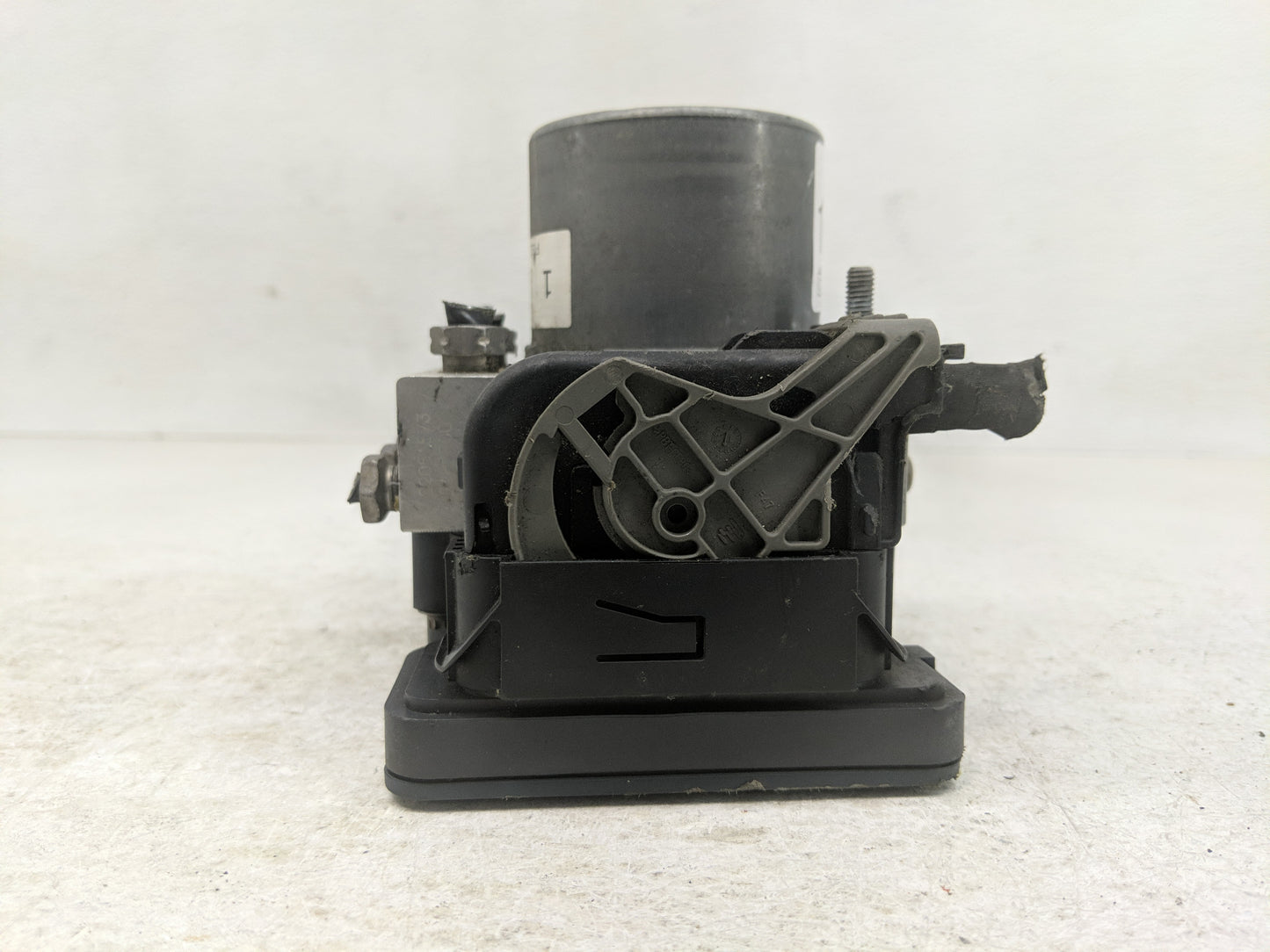 2014-2019 Ford Taurus ABS Pump Control Module Replacement P/N:FG13-2C405-A Fits Fits 2014 2015 2016 2017 2018 2019 OEM Used 