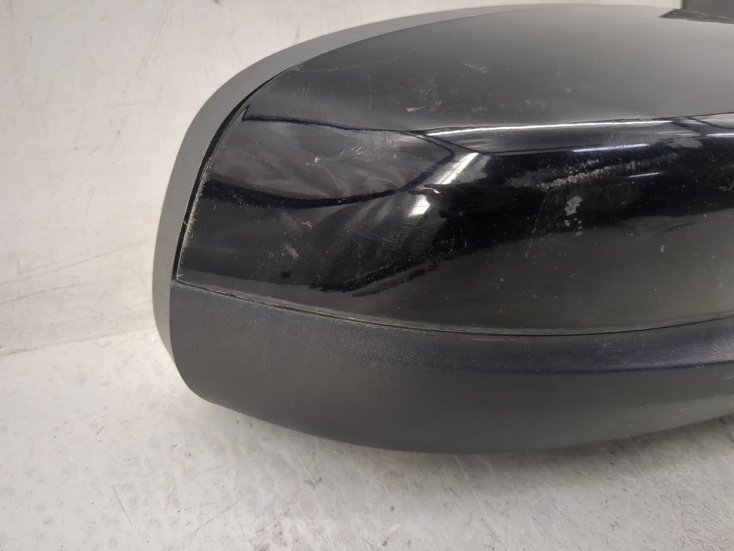 2010-2019 Ford Taurus Passenger Side View Mirror - Right Door Mirror OEM Used - Oemusedautoparts1.com