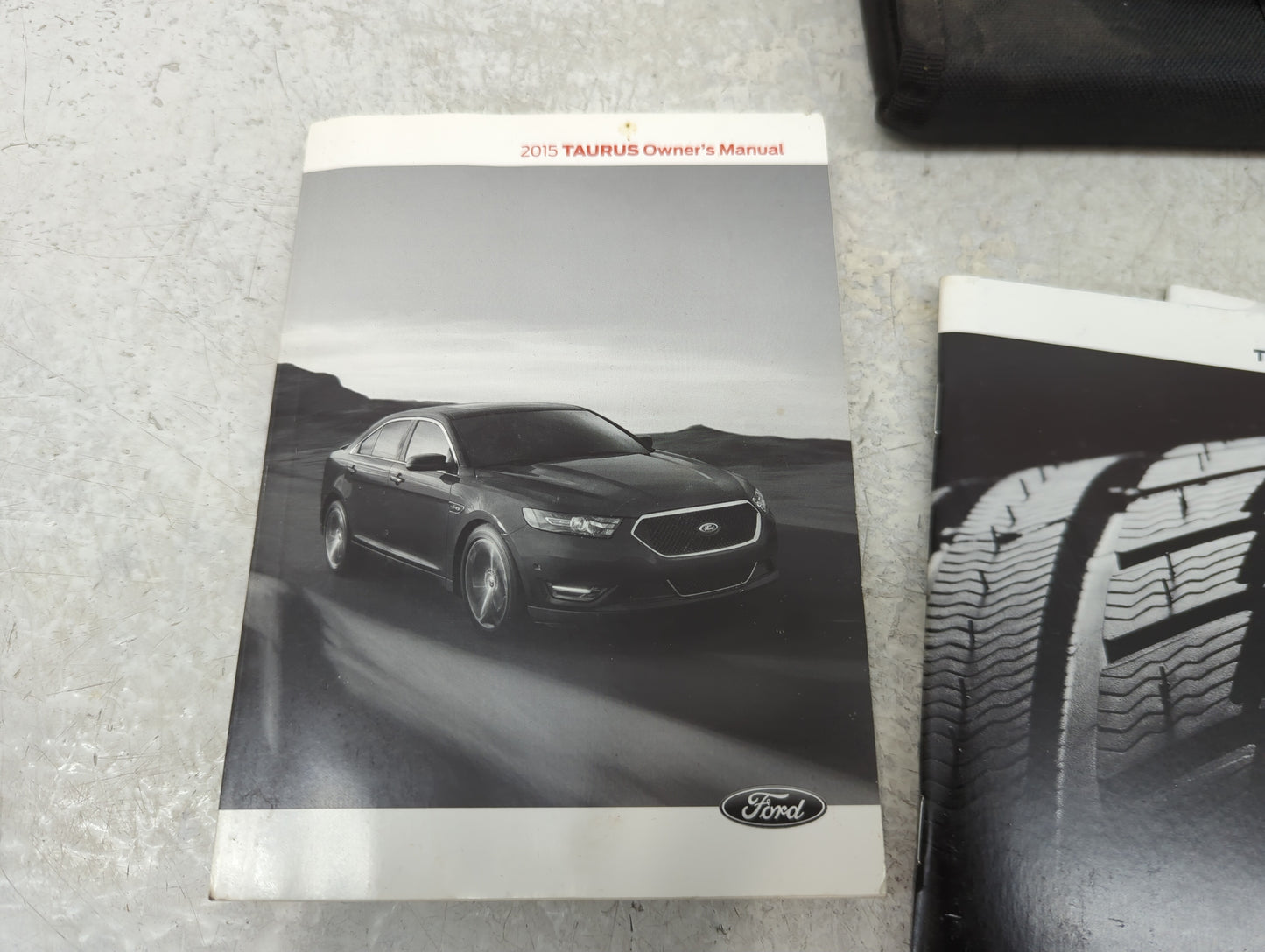 2015 Ford Taurus Owners Manual Book Guide P/N:FG1J19A321AA OEM Used Auto Parts - Oemusedautoparts1.com