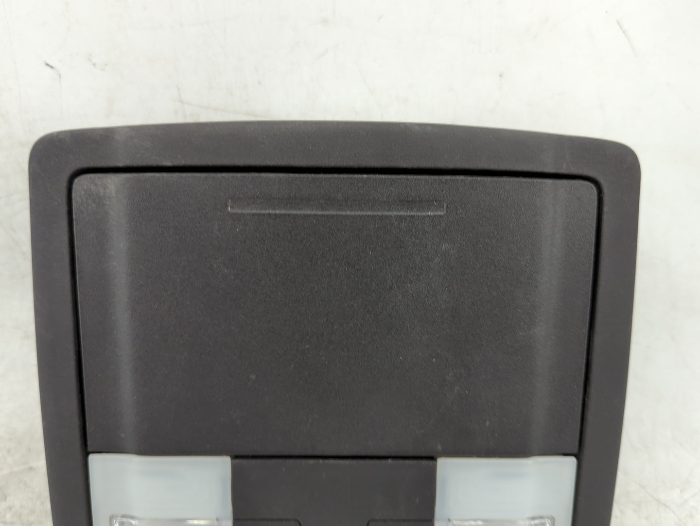 2013-2019 Ford Taurus Overhead Roof Console 1392432 - Oemusedautoparts1.com