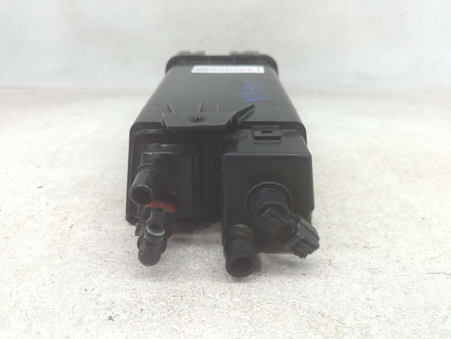 2015 Ford Taurus Fuel Vapor Charcoal Canister 1392956 - Oemusedautoparts1.com
