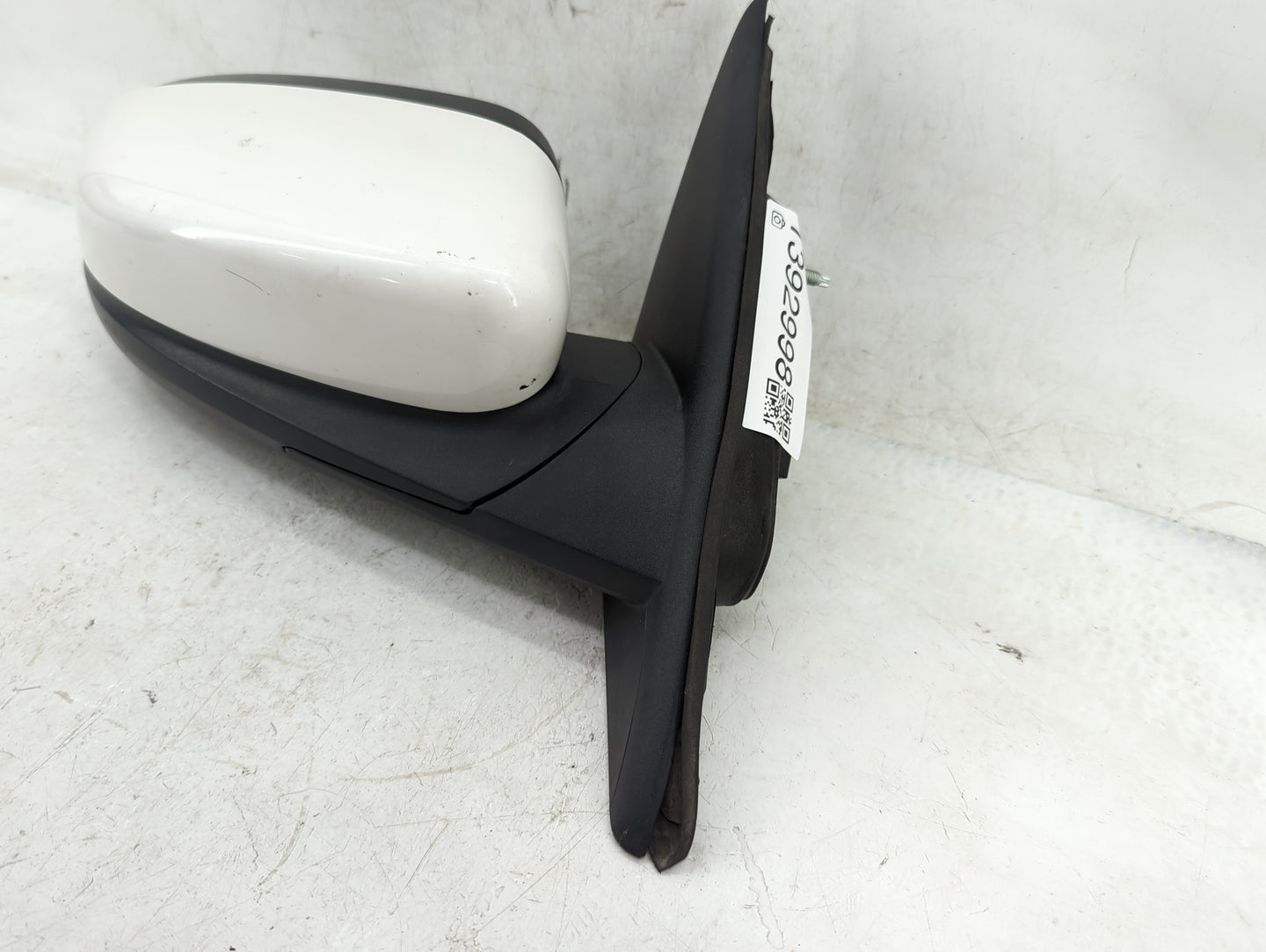 2010-2019 Ford Taurus Passenger Side View Mirror - Right Door Mirror OEM Used - Oemusedautoparts1.com