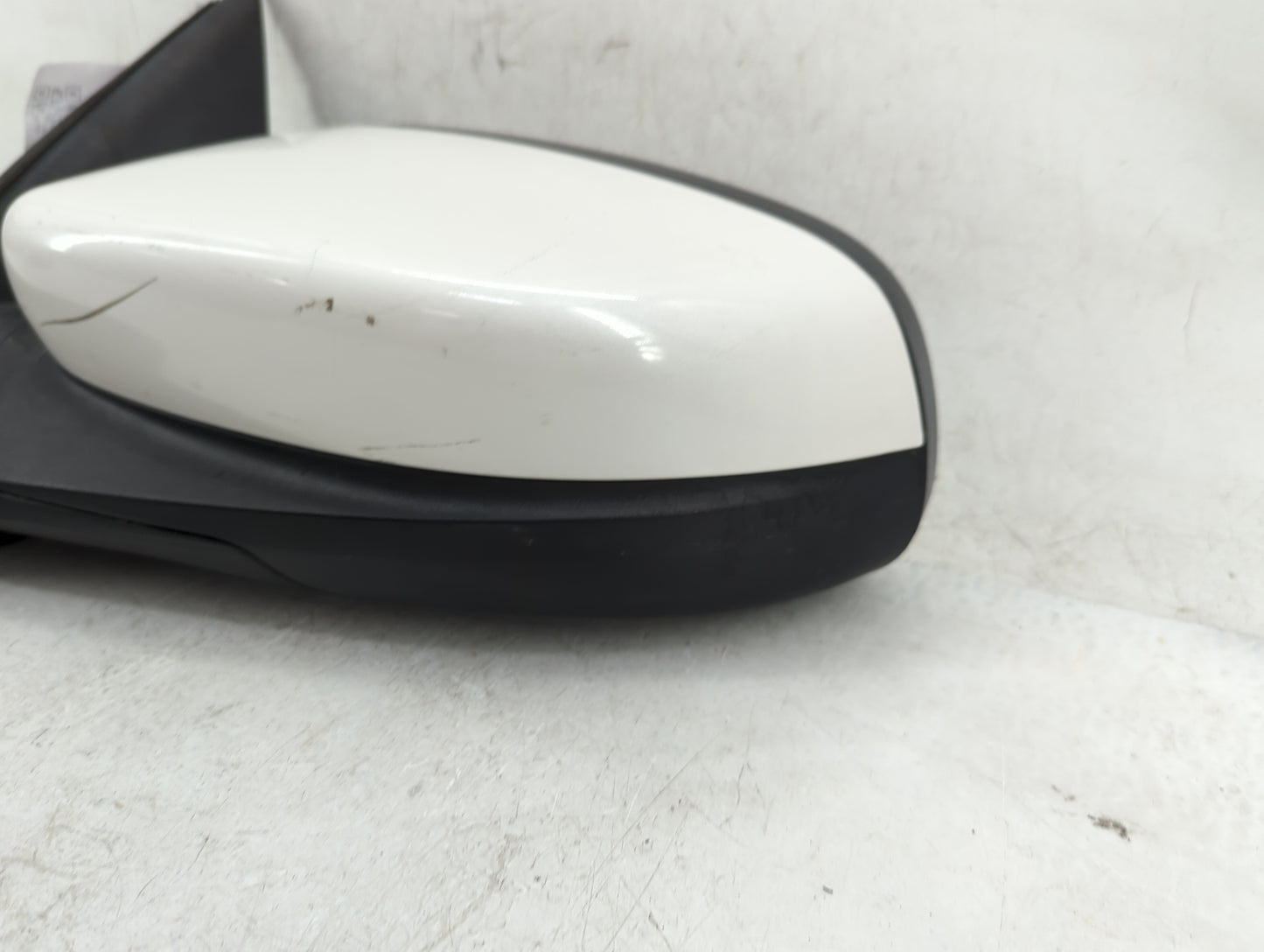 2010-2019 Ford Taurus Driver Side View Mirror - Left Door Mirror OEM Used - Oemusedautoparts1.com