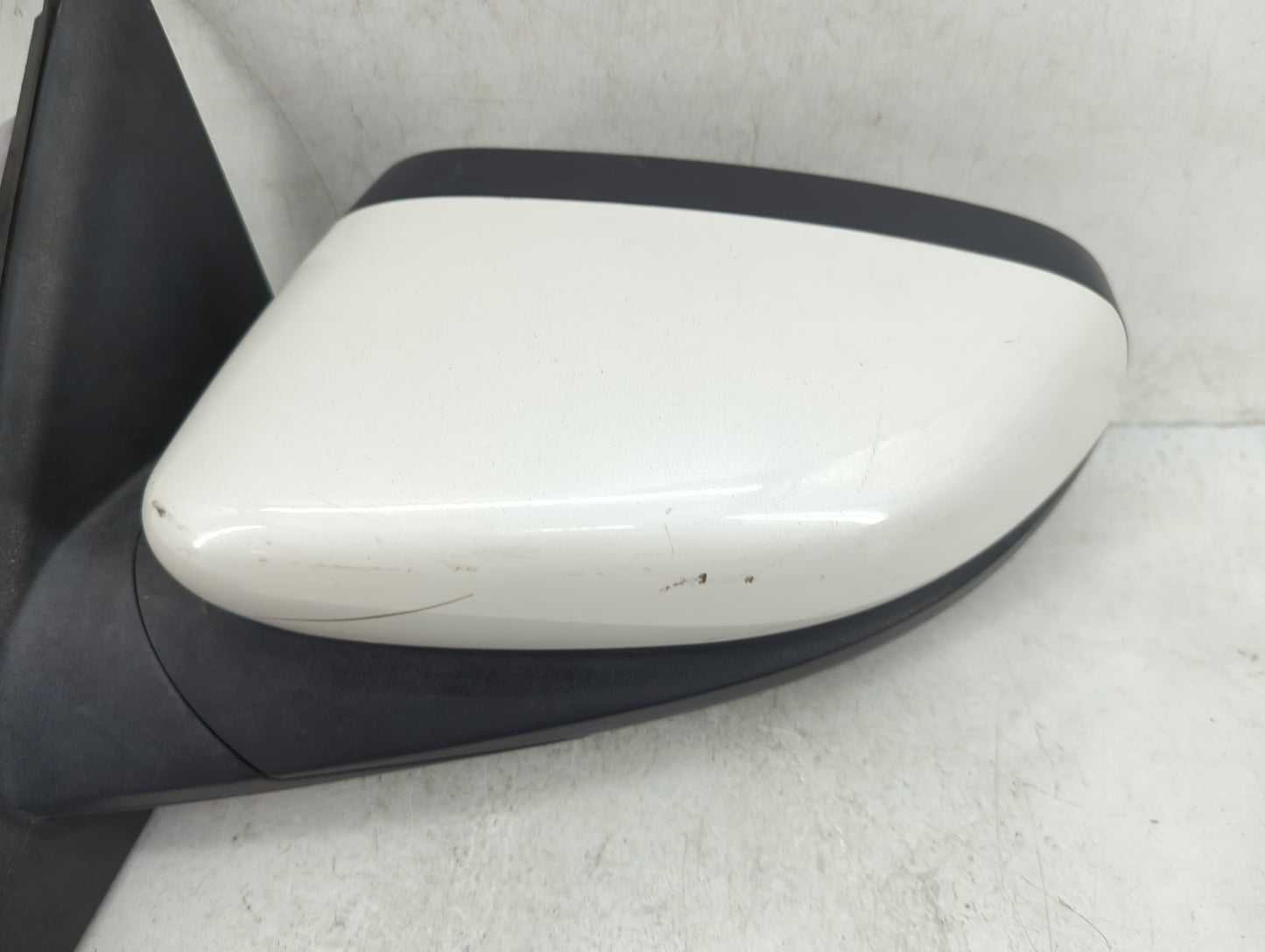2010-2019 Ford Taurus Driver Side View Mirror - Left Door Mirror OEM Used - Oemusedautoparts1.com