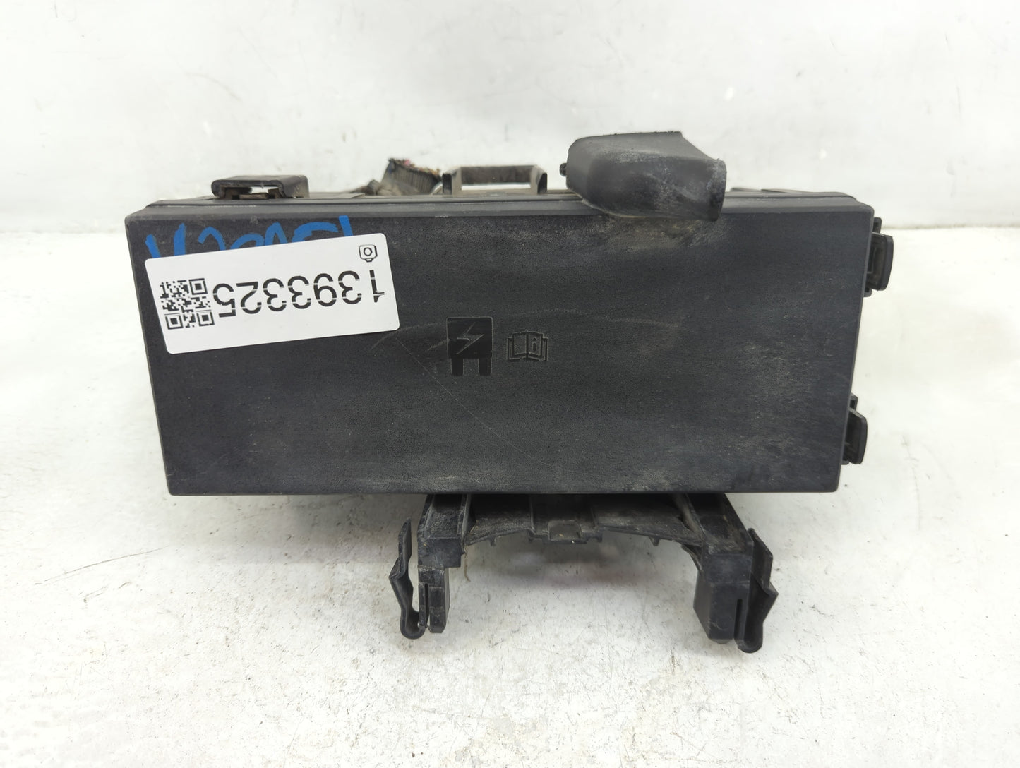 2013-2016 Ford Taurus Fusebox Fuse Box Panel Relay Module P/N:DG1T-14A003-BA Fits Fits 2013 2014 2015 2016 OEM Used Auto Par